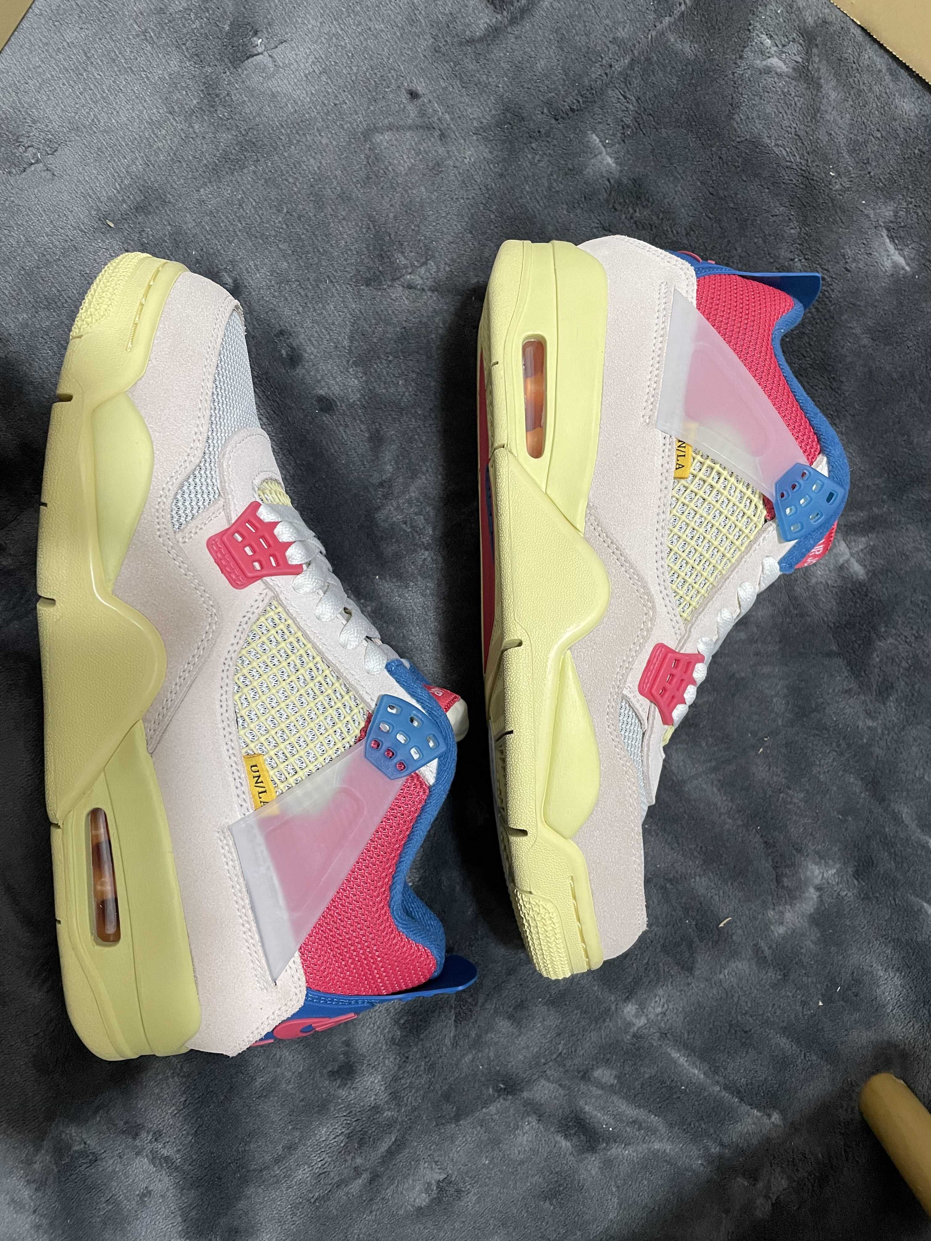 UNION × Nike Air Jordan 4 SP "Guava Ice/Light Fusion Red"