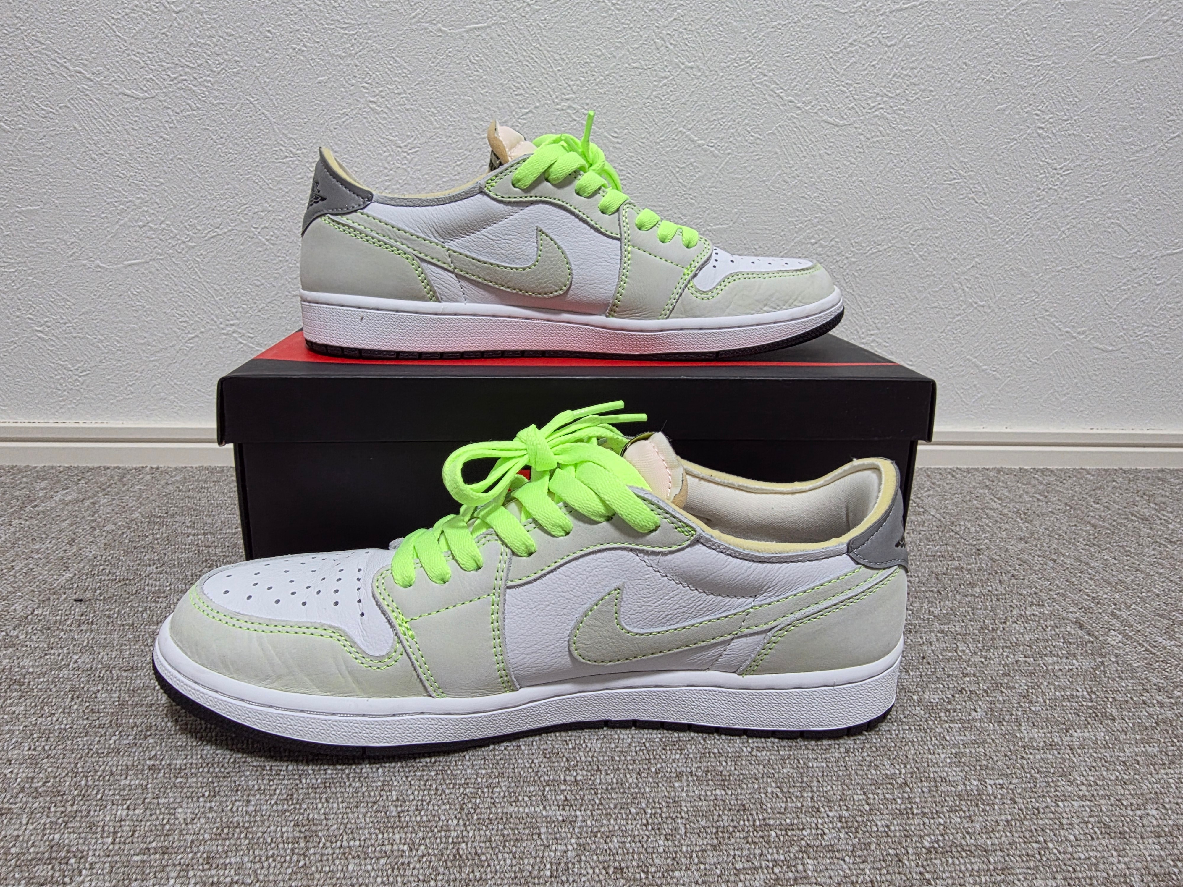 Nike Air Jordan 1 Low OG "Ghost Green"