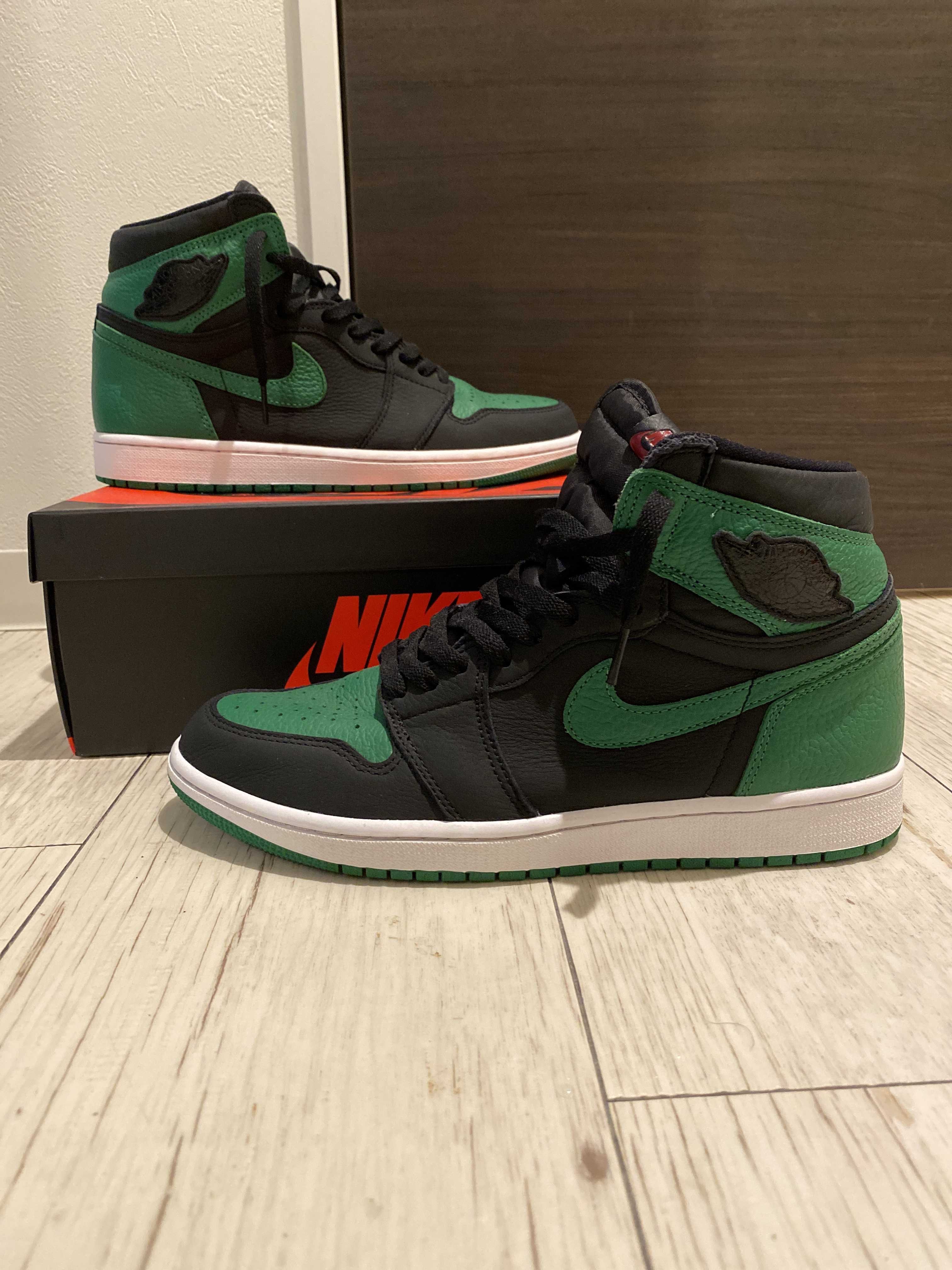 Nike Air Jordan 1 Retro High OG "Black/Pine Green" (2020)