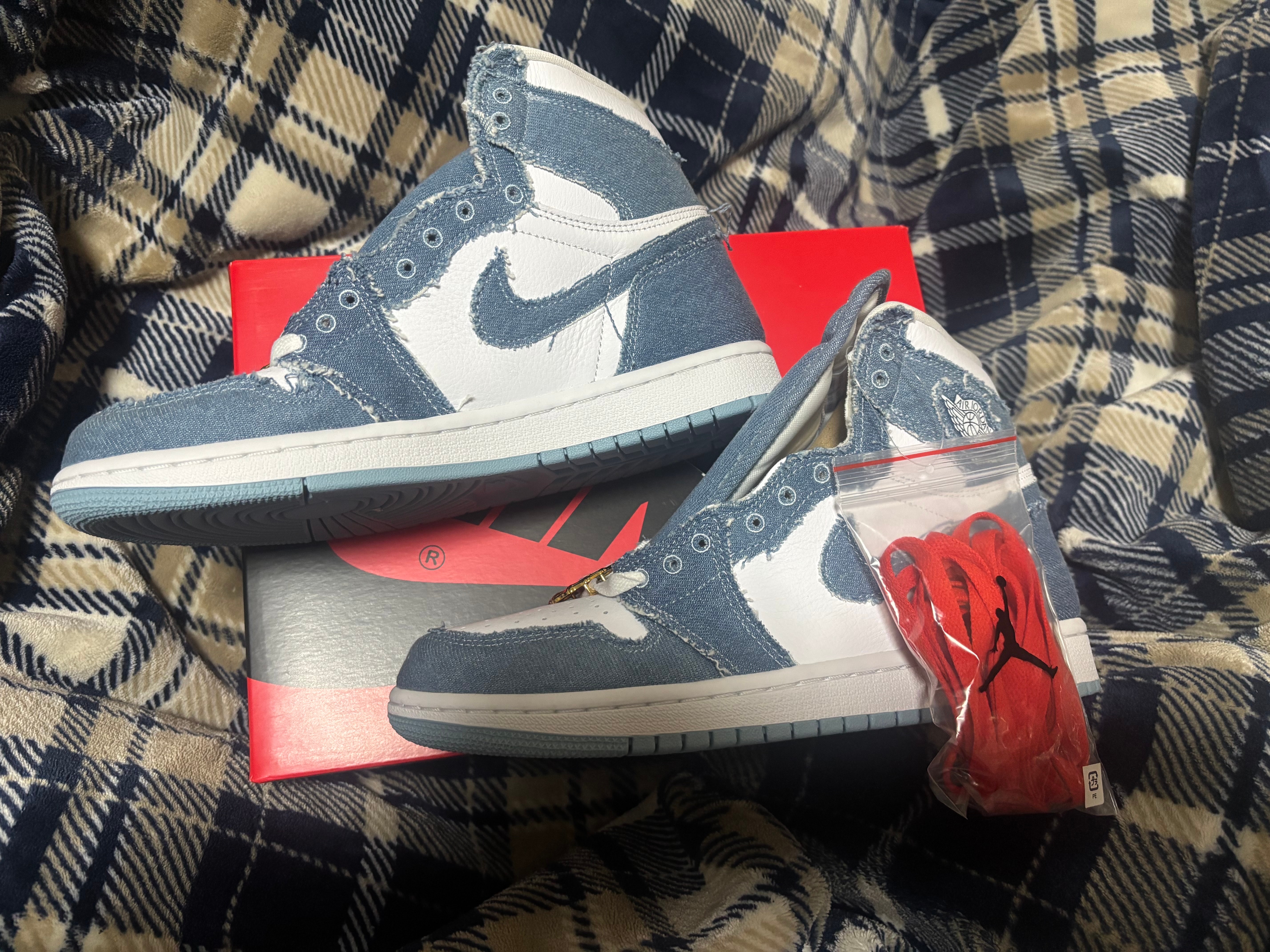 Nike Women's Air Jordan 1 High OG "Denim"