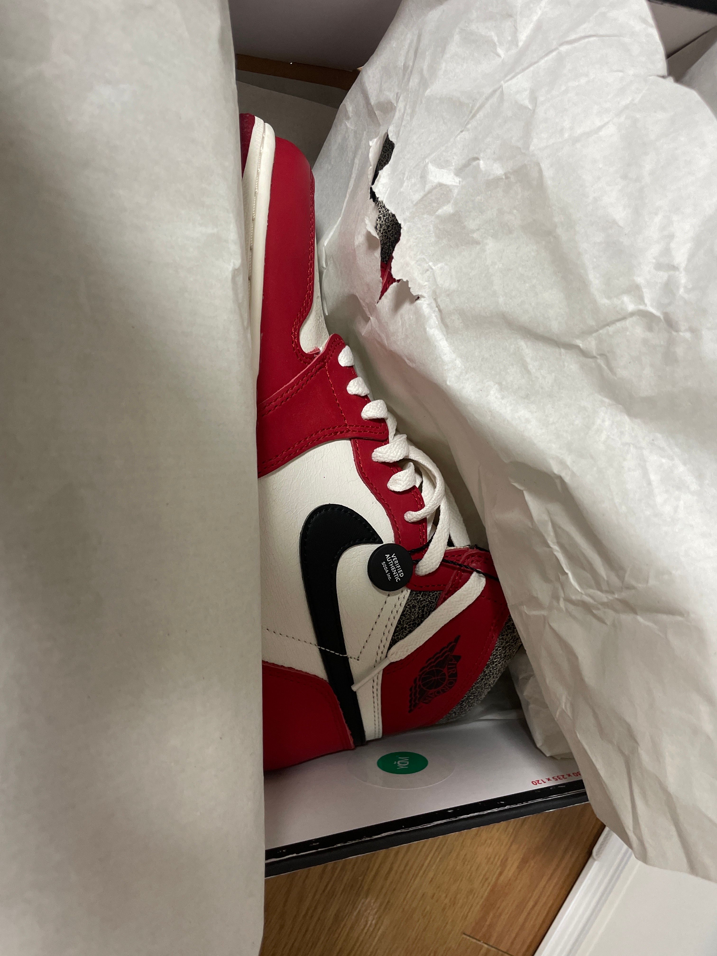 Nike Air Jordan 1 High OG "Lost & Found/Chicago"