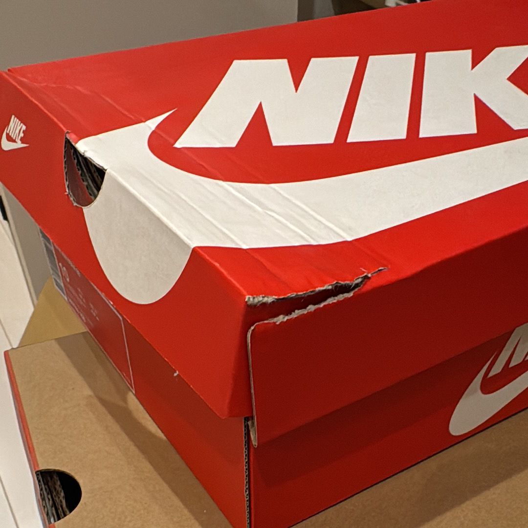 ナイキ エアマックス98 "ユニバーシティ レッド オブジディアン"(2018)