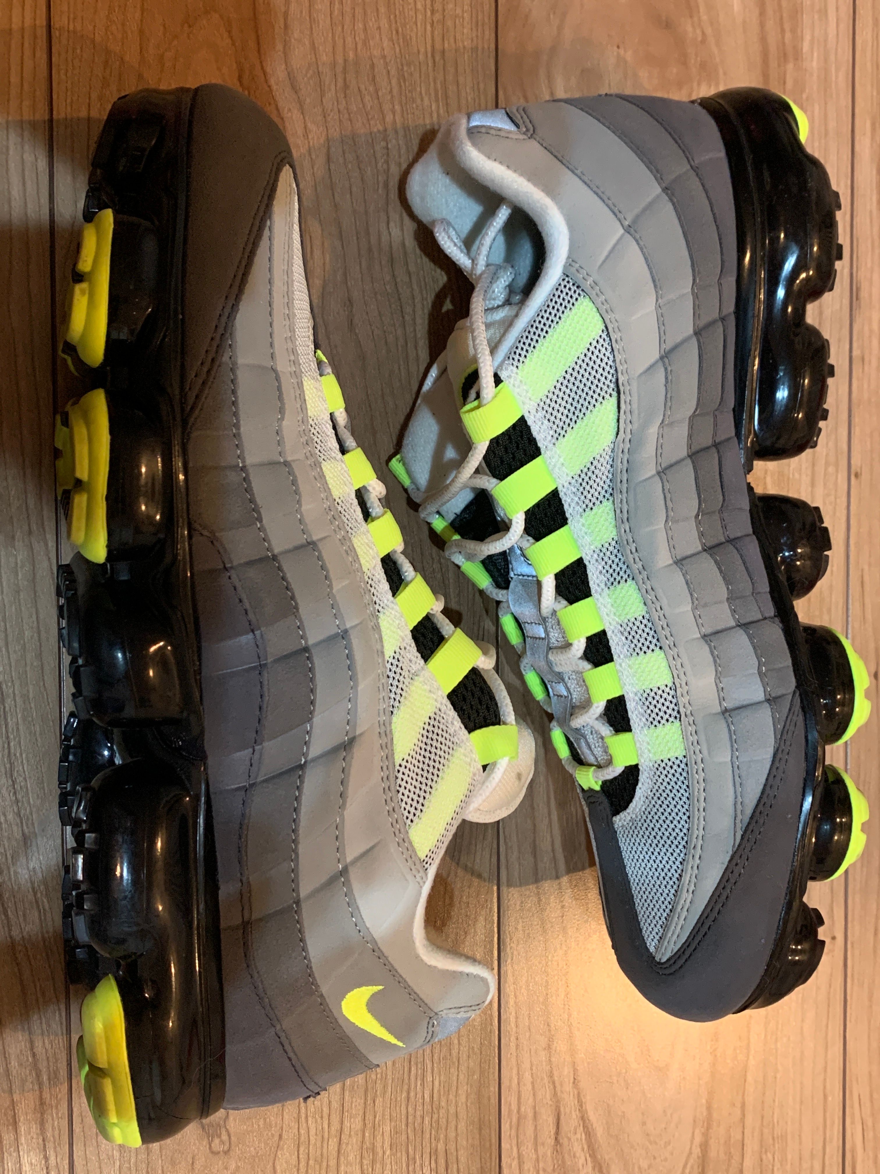 Nike Air Vapormax 95 "Neon"