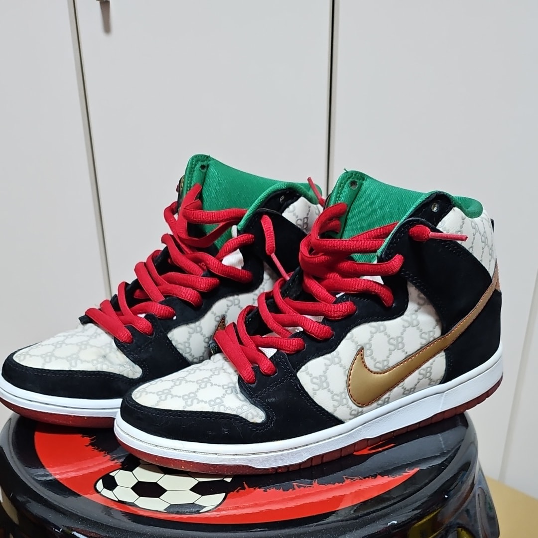 Nike SB Dunk High Black Sheep "Paid in Full"
