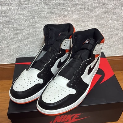 Nike Air Jordan 1 Retro High OG "Electro Orange"