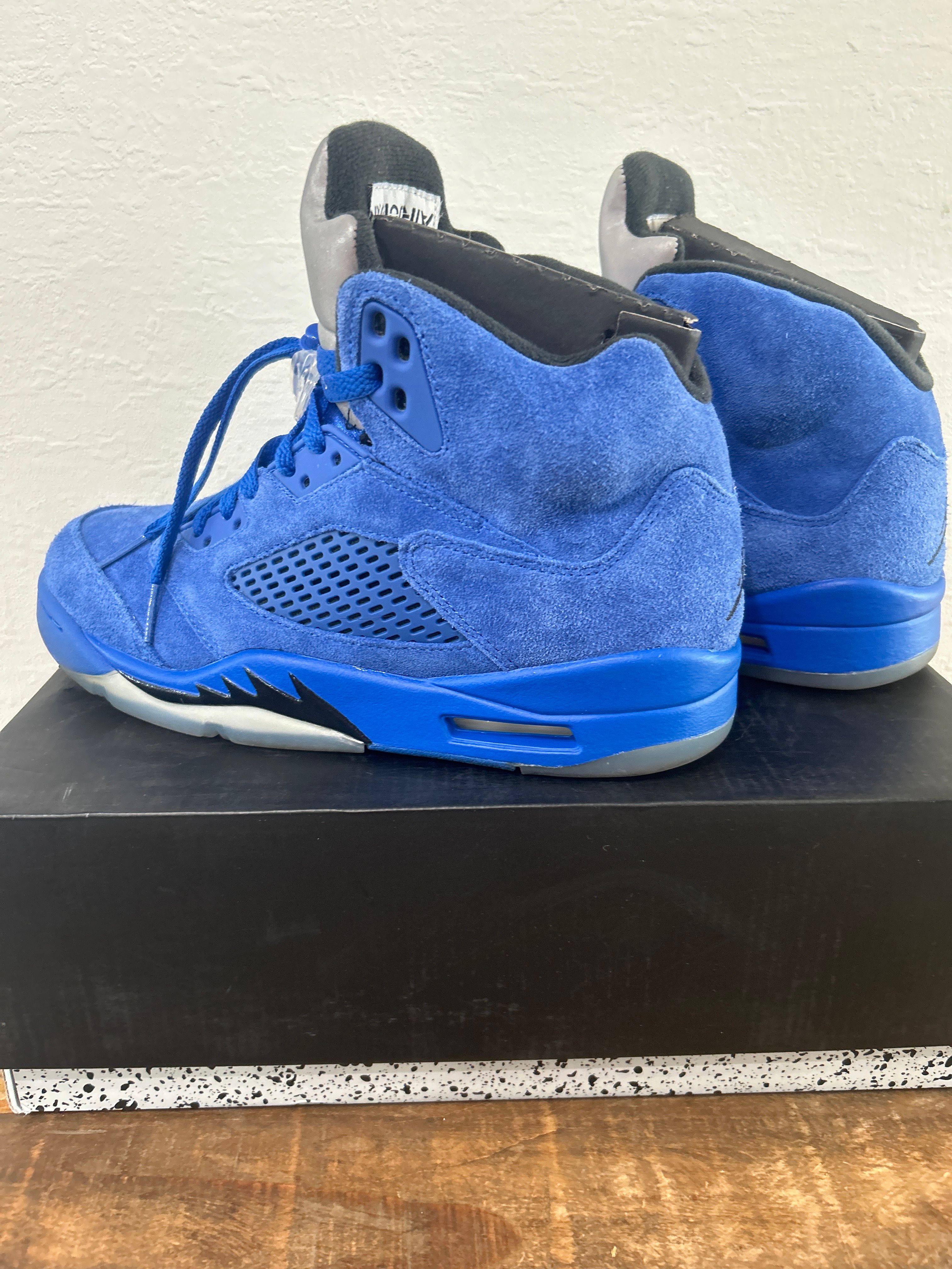 Nike Air Jordan 5 Retro "Blue Suede"