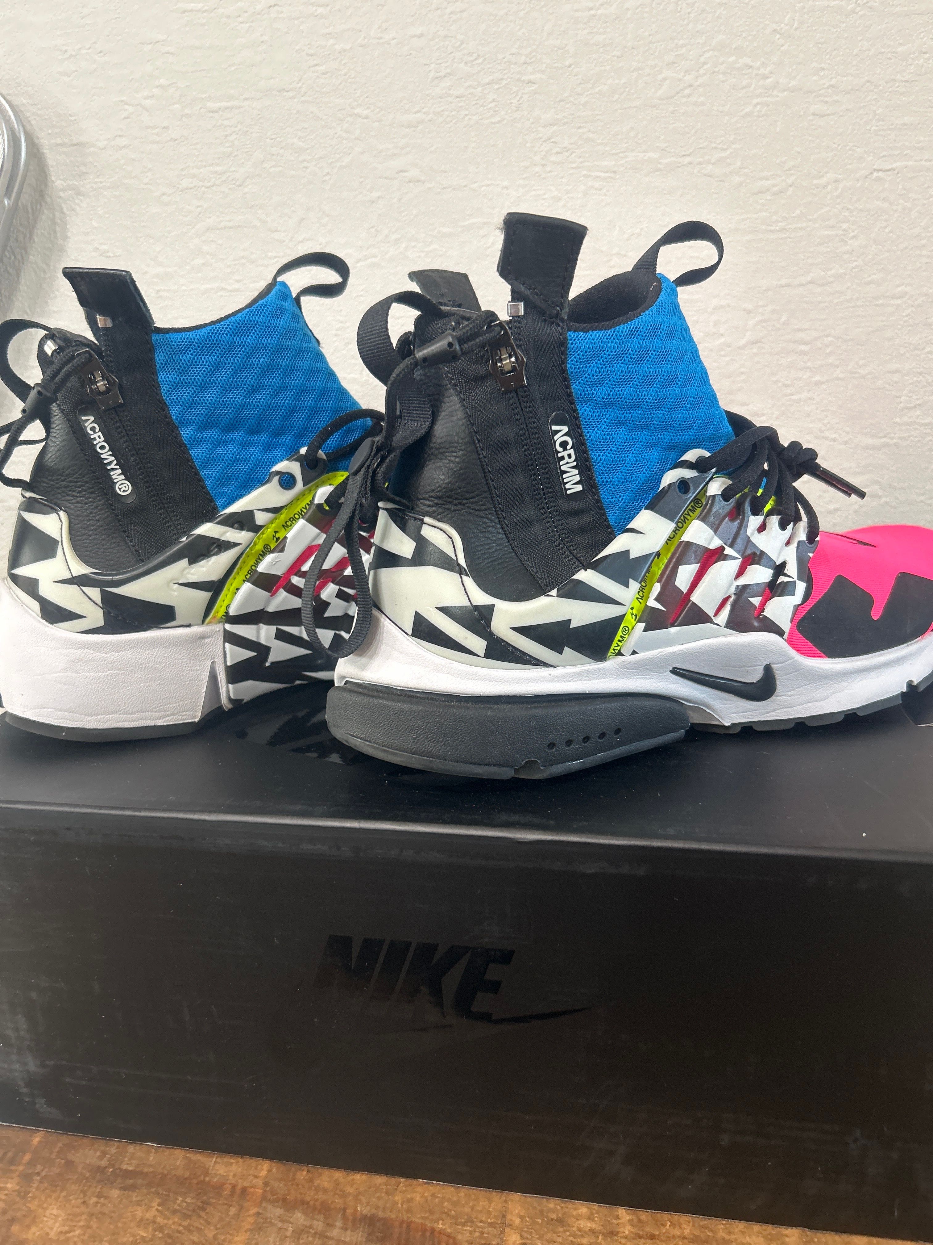 ACRONYM × Nike Air Presto Mid "Hyper Pink"