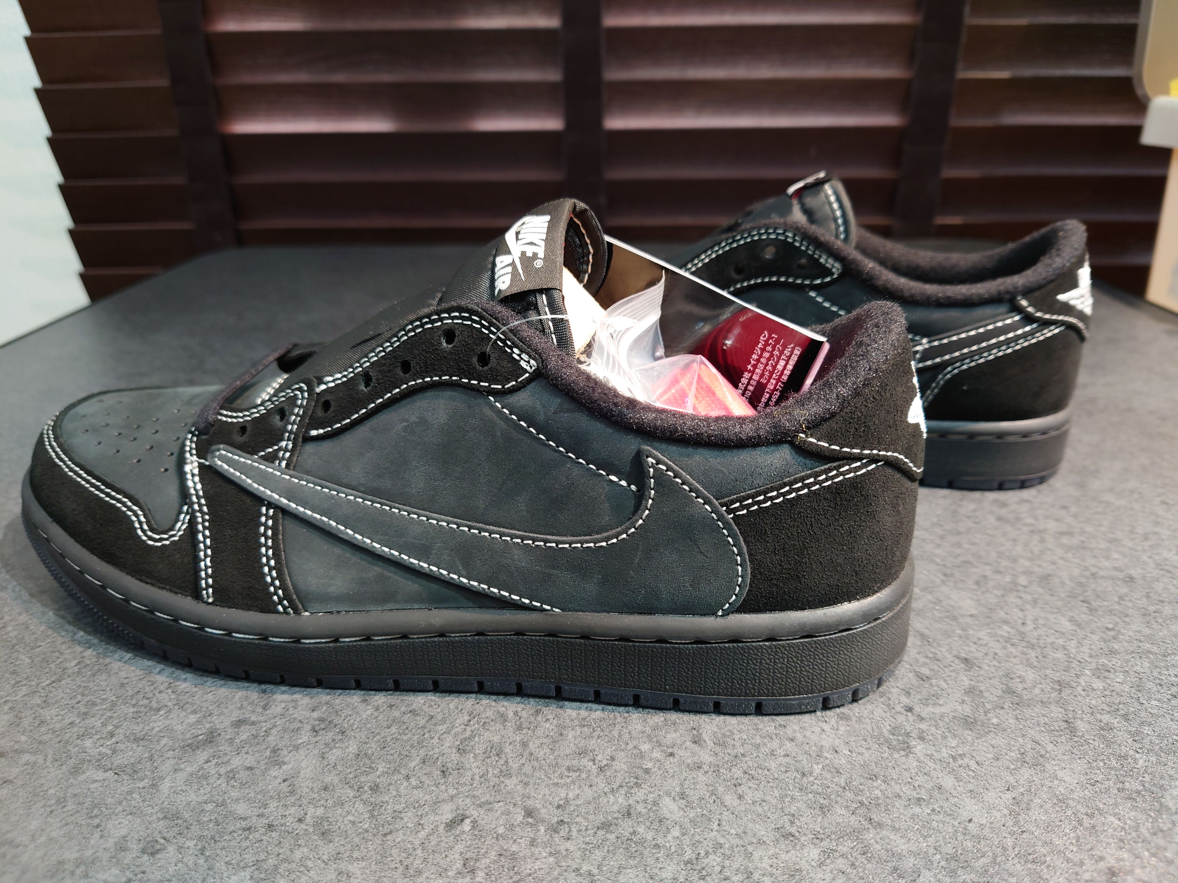 Travis Scott × Nike Air Jordan 1 Low OG SP "Black Phantom"