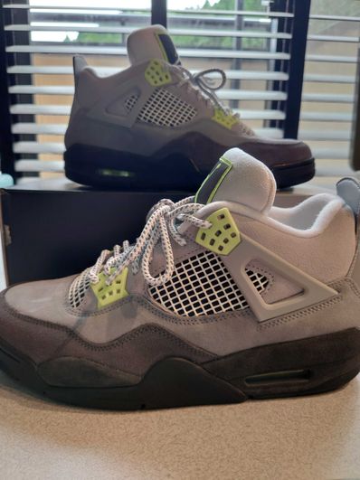 NIKE AIR JORDAN 4 RETRO LE "NEON"