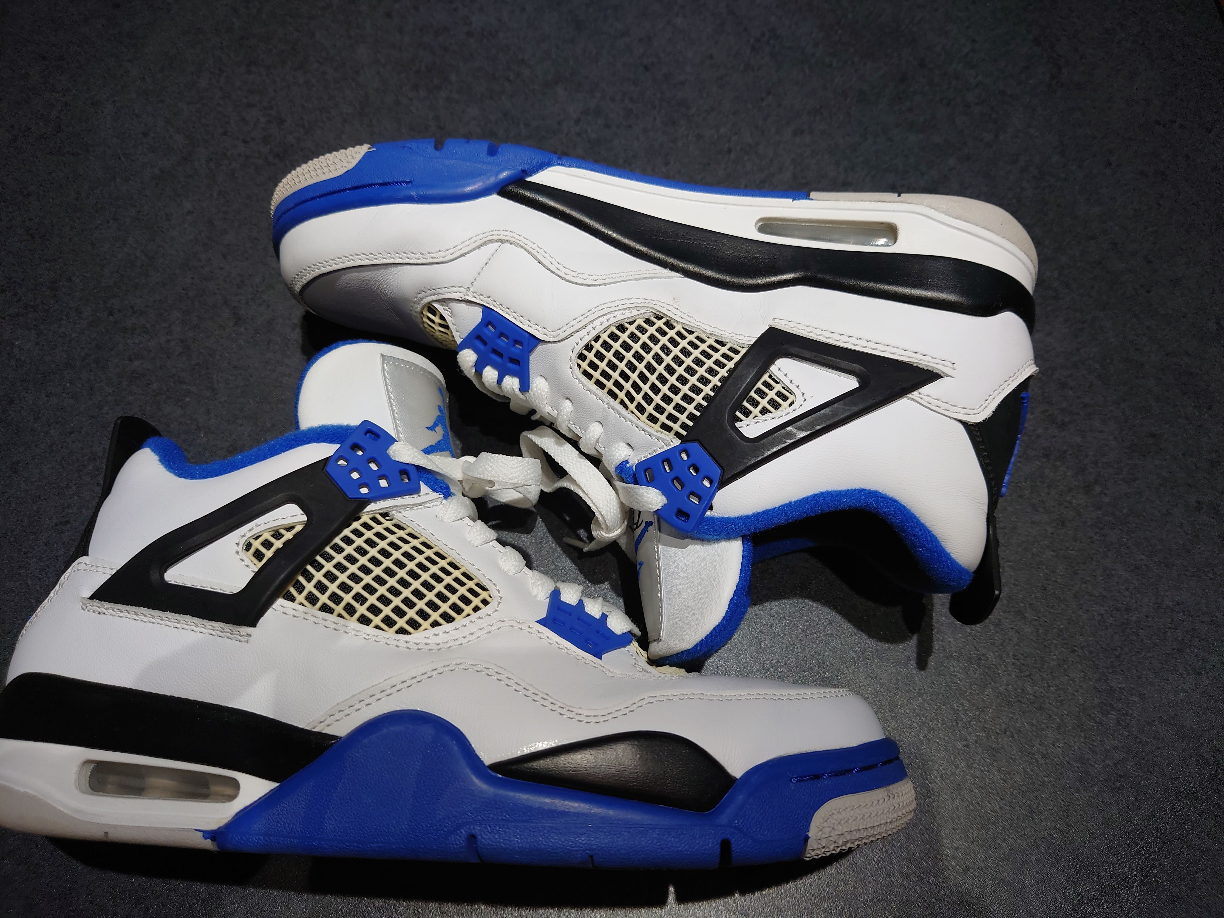 NIKE AIR JORDAN 4 RETRO "MOTORSPORTS" (2017)