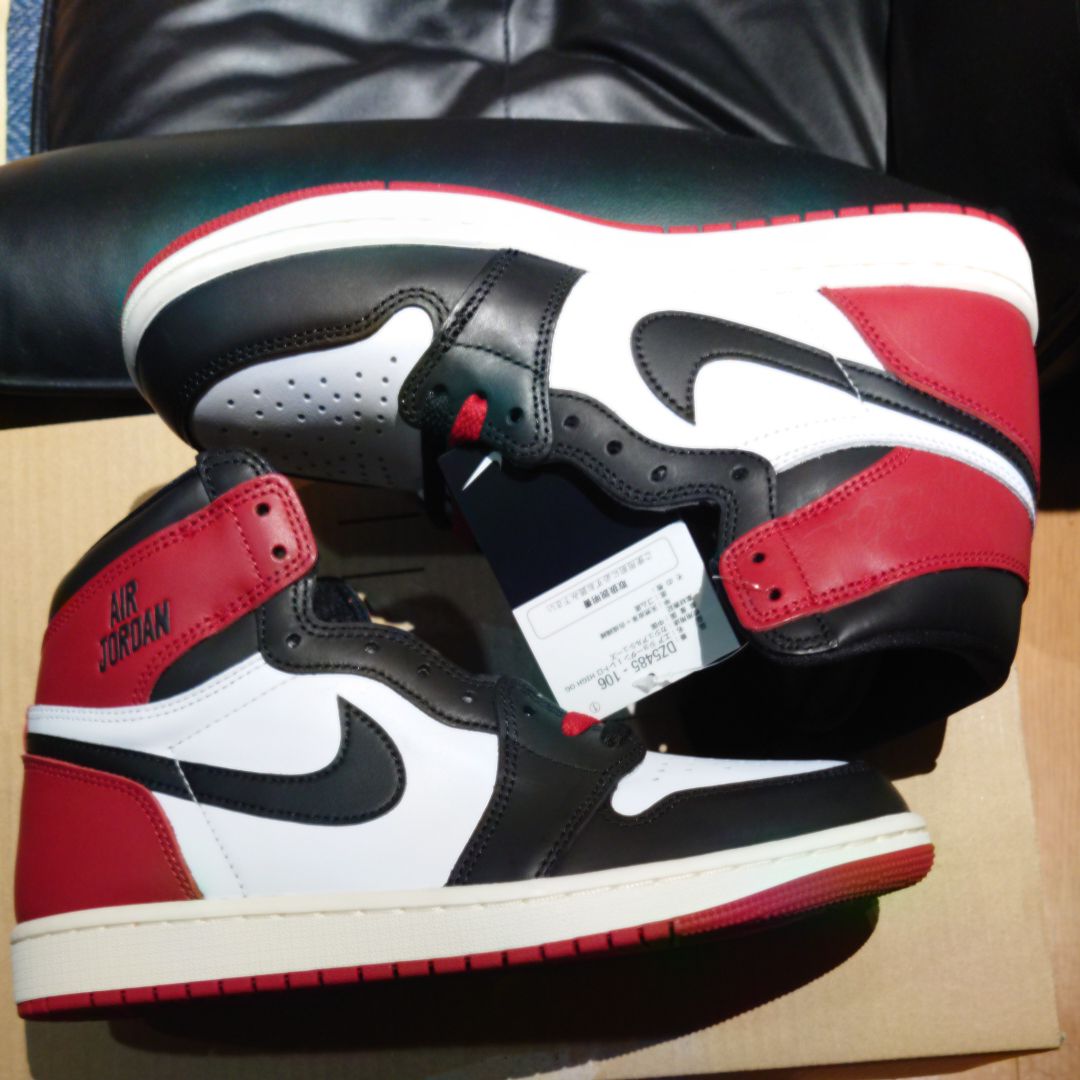 Nike Air Jordan 1 Retro High OG "Black Toe Reimagined"