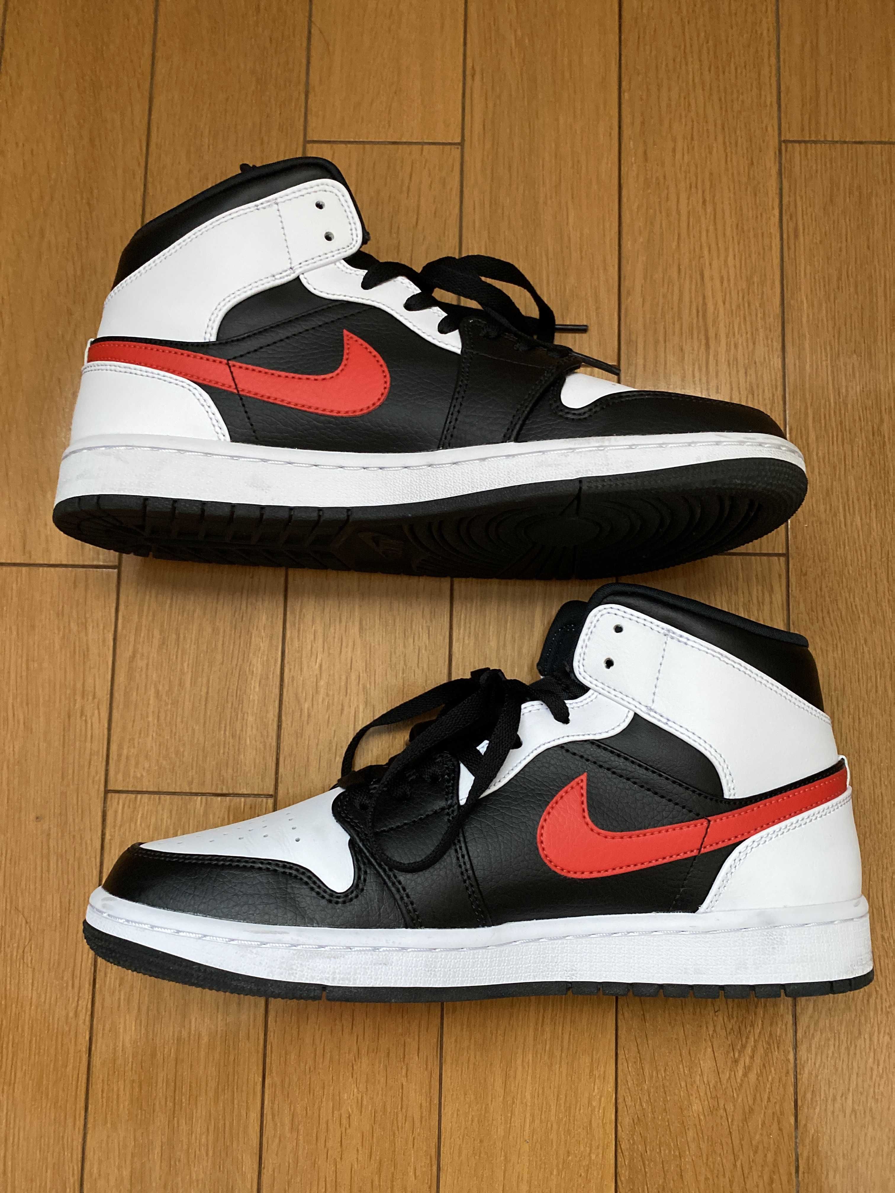 NIKE AIR JORDAN 1 MID "BLACK/CHILE RED/WHITE"