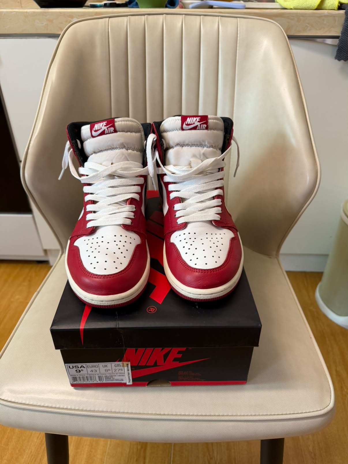 Nike Air Jordan 1 Retro High "Chicago" (2015)