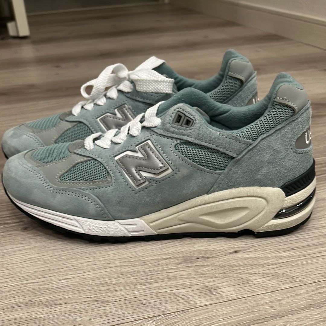 KITH × New Balance 990V2 "Storm Blue"