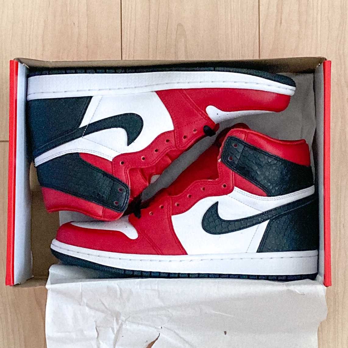 Nike Women's Air Jordan 1 High OG "Satin Red"