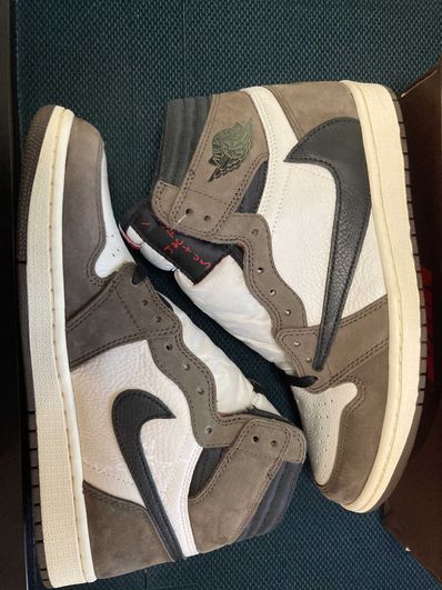 Travis Scott × Nike Air Jordan 1 Retro High OG TS SP "Sail/Dark Mocha"