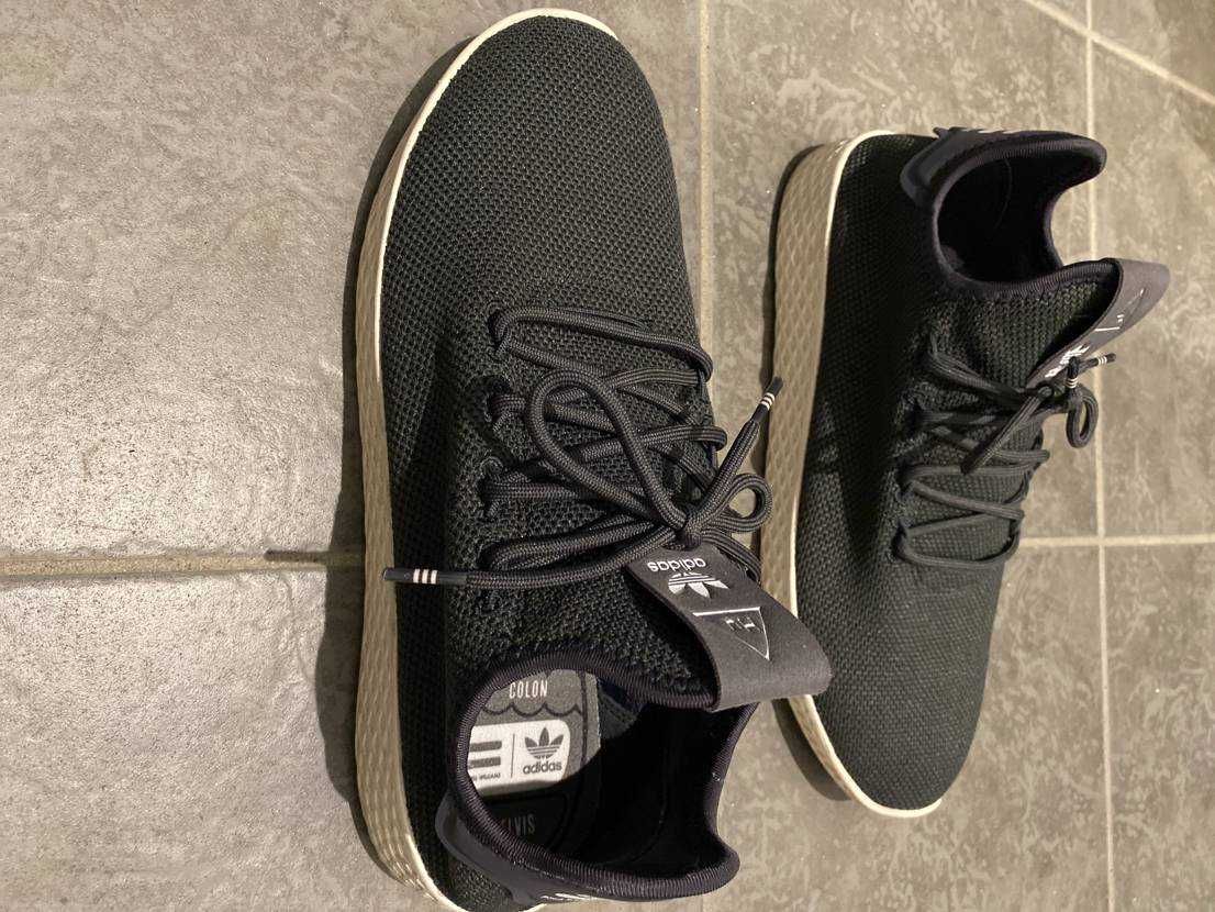 Pharrell Williams × adidas Tennis HU "Carbon"