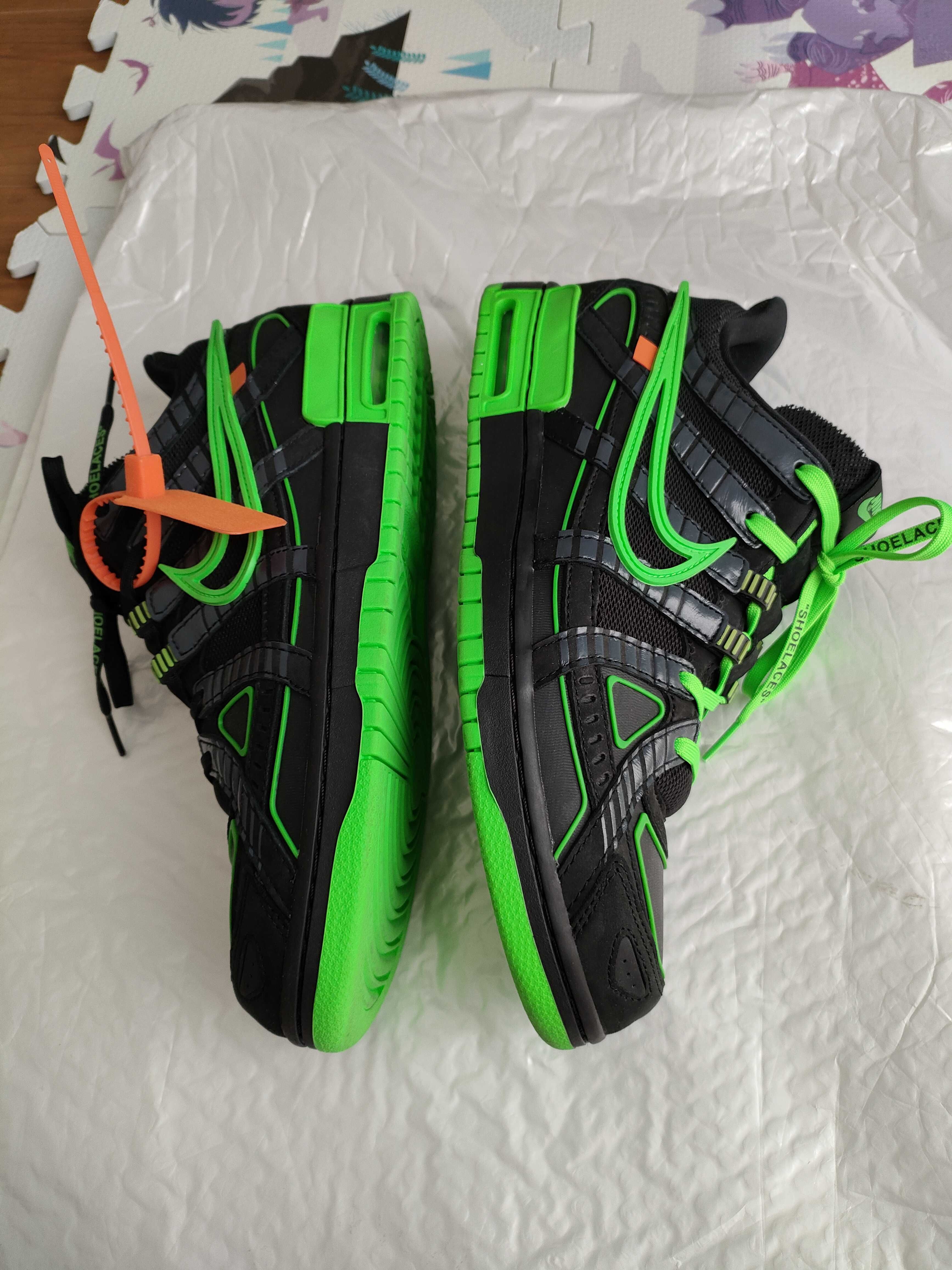 Off-White × Nike Air Rubber Dunk "Black/Green Strike"