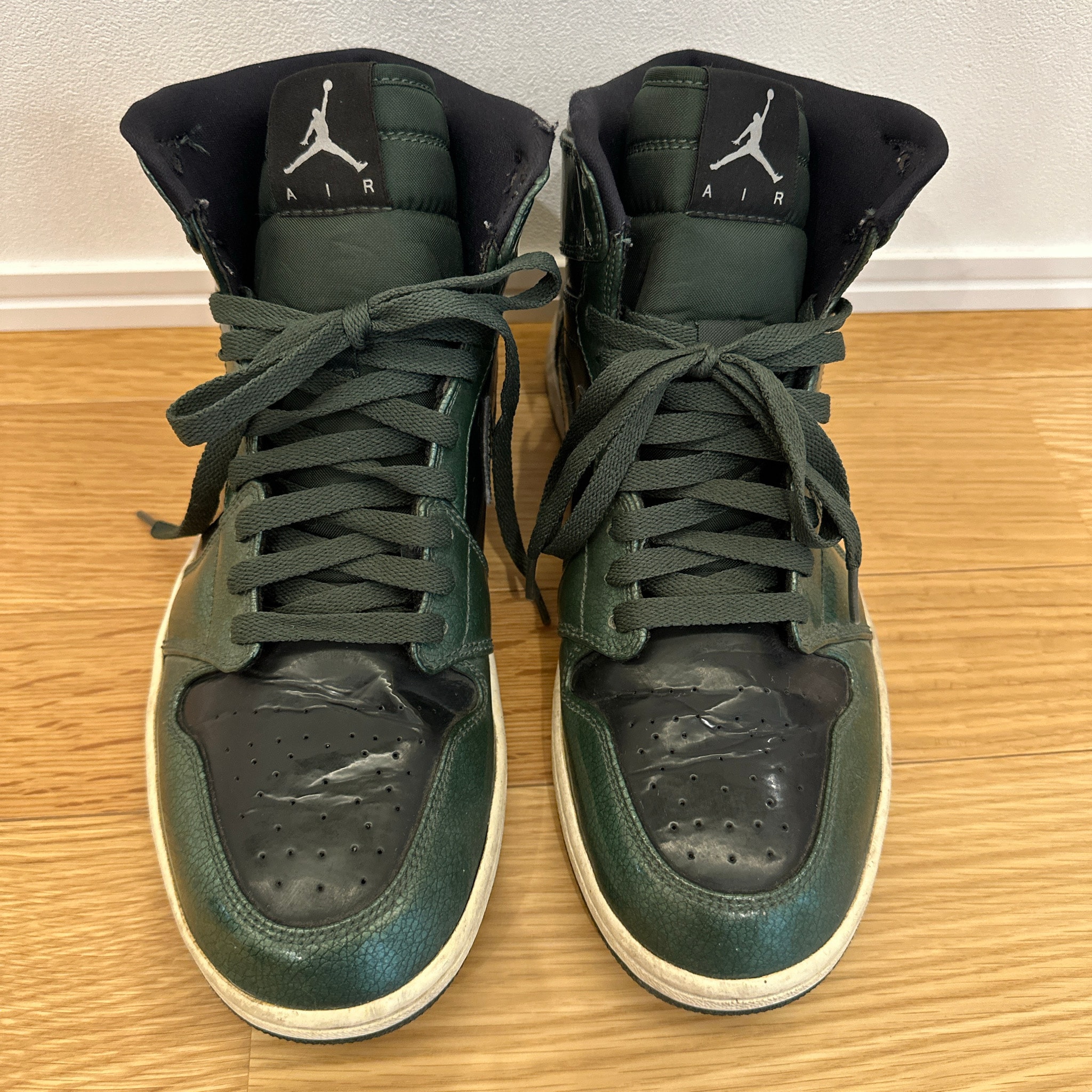 Nike Air Jordan 1 Retro High "Grove Green"
