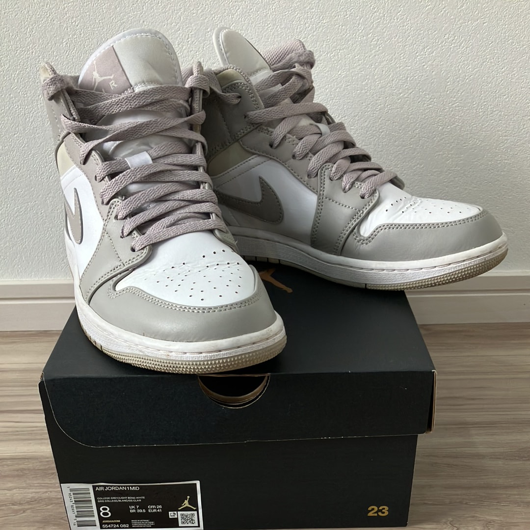 ナイキ エアジョーダン1 ミッド "リネン"