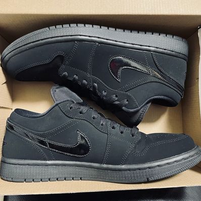 Nike Air Jordan 1 Low "Triple Black" (2019)