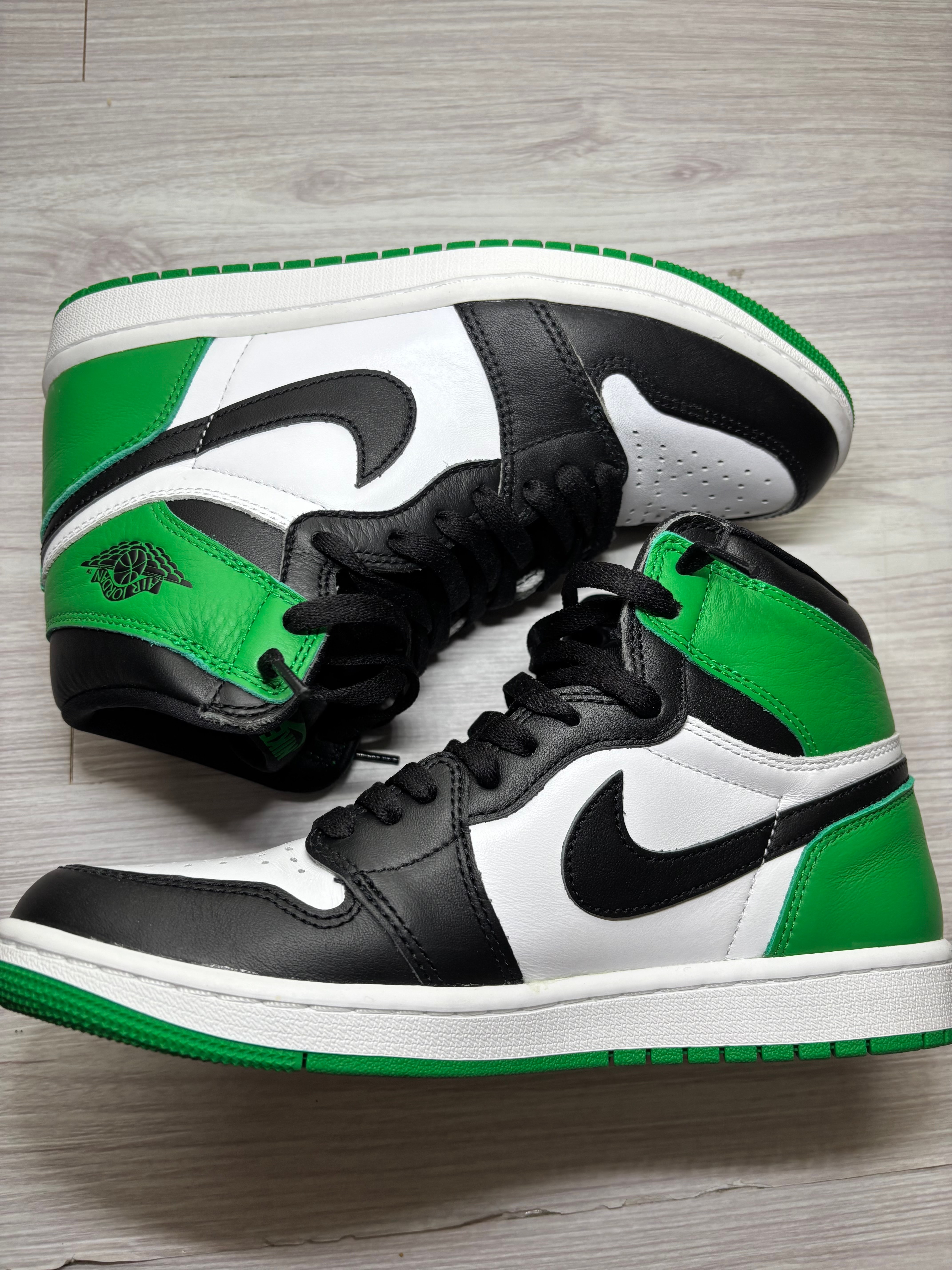 Nike Air Jordan 1 Retro High OG "Celtics/Black and Lucky Green" (2023)