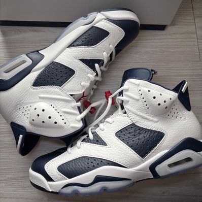 Nike Air Jordan 6 Retro "White and Midnight Navy"