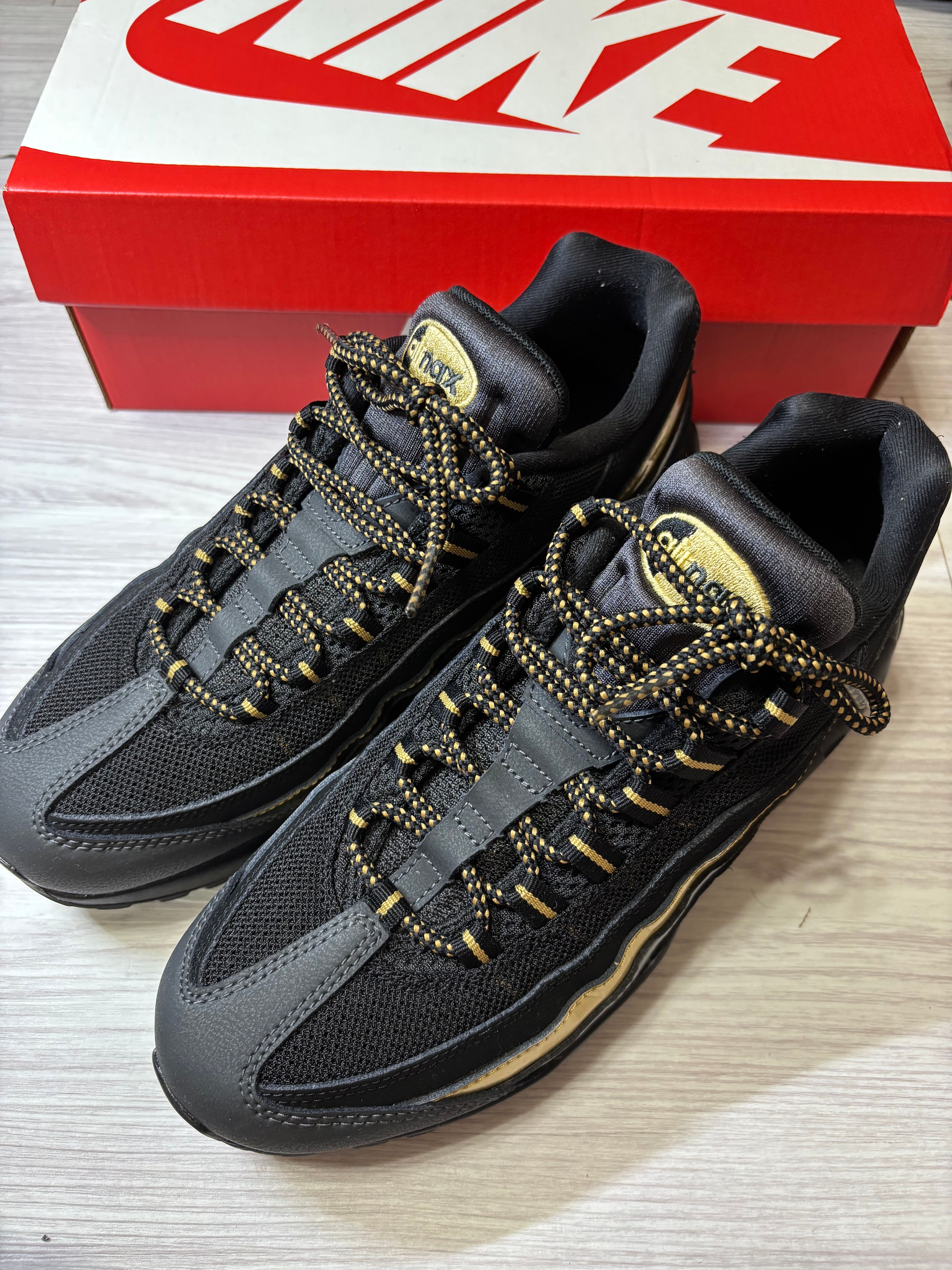Nike Air Max 95 "Black/Metallic Gold"