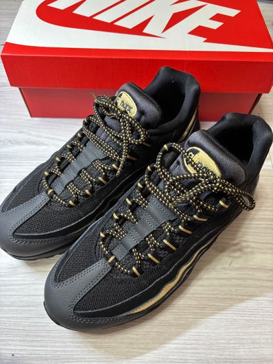 Nike Air Max 95 "Black/Metallic Gold"