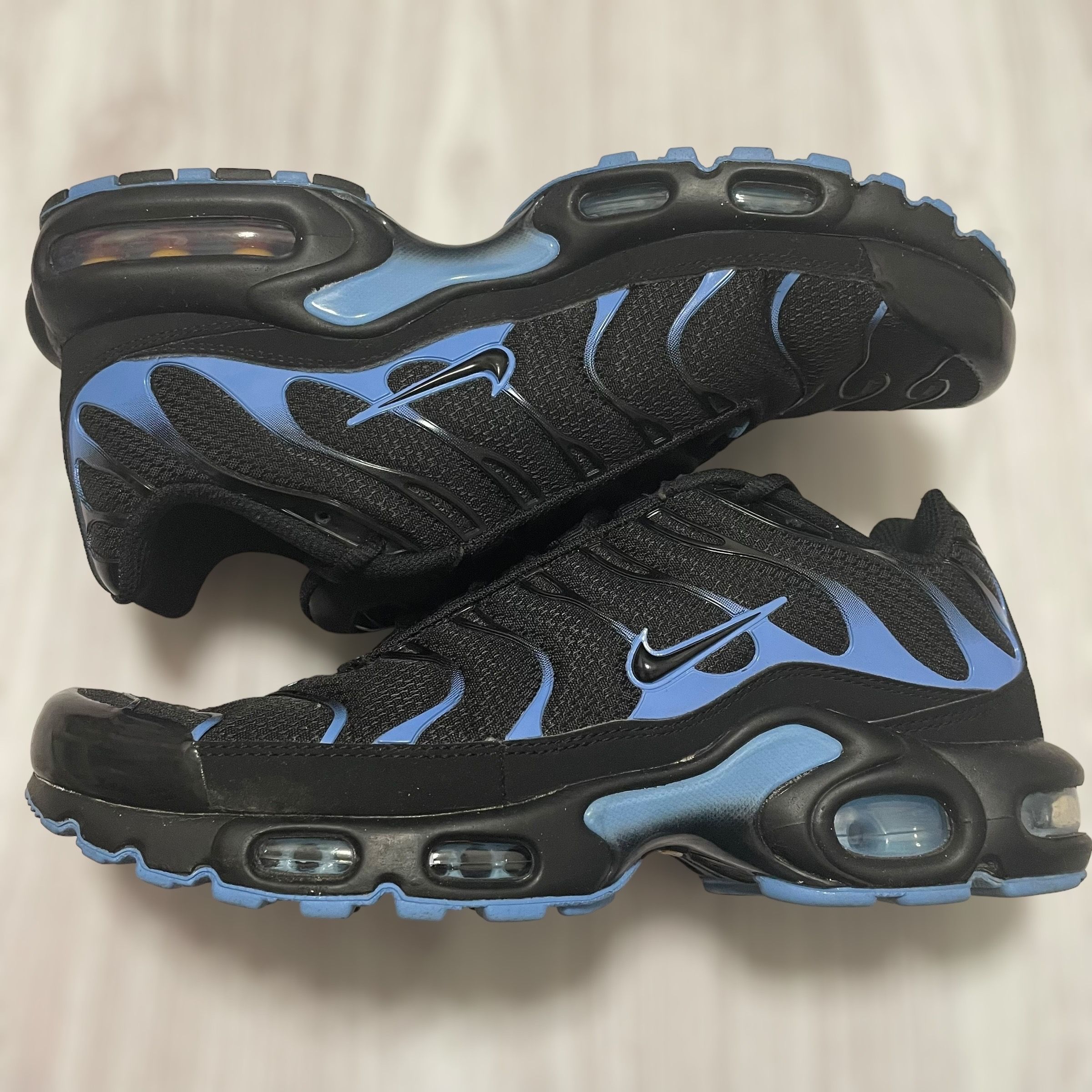 Nike Air Max Plus "Black/University Blue"