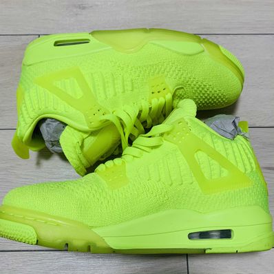 NIKE AIR JORDAN 4 RETRO FLYKNIT VOLT