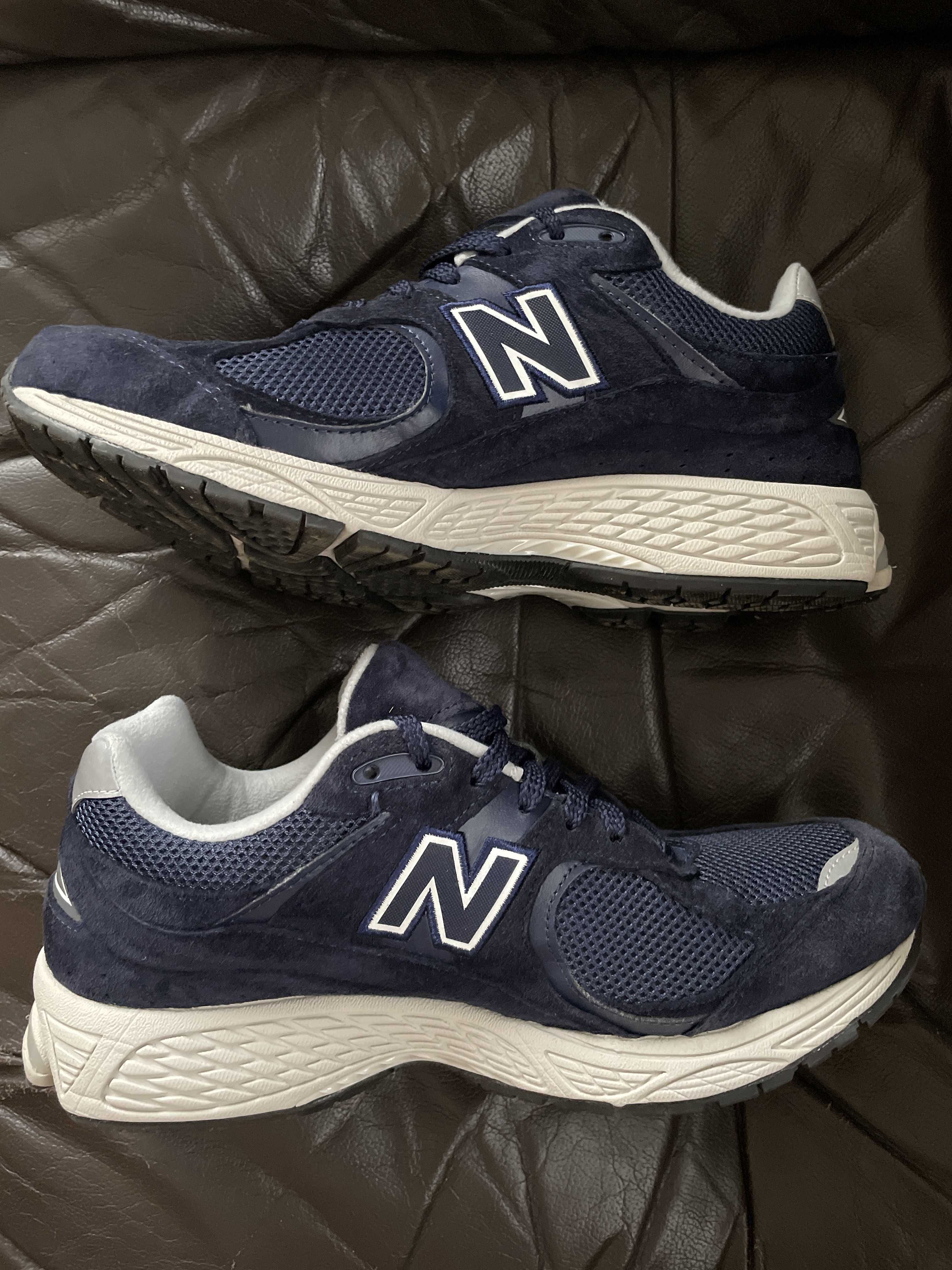 New Balance 2002R "Navy"