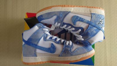 Carpet Company × Nike SB Dunk High "Royal Pulse"