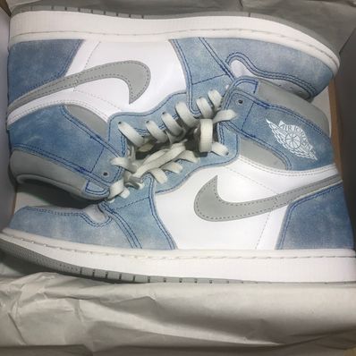 Nike Air Jordan 1 High OG "Hyper Royal"