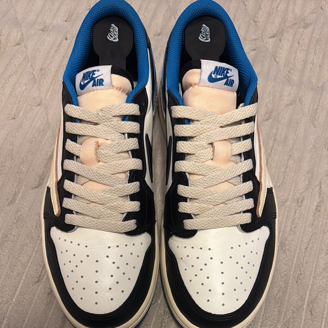 Travis Scott × fragment design × Nike Air Jordan 1 Low OG SP "Military Blue"