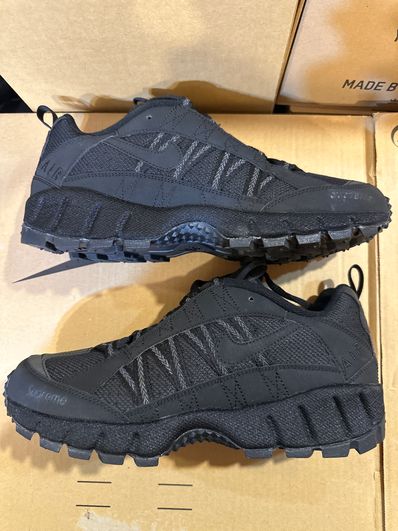 Supreme × Nike Air Humara "Black"