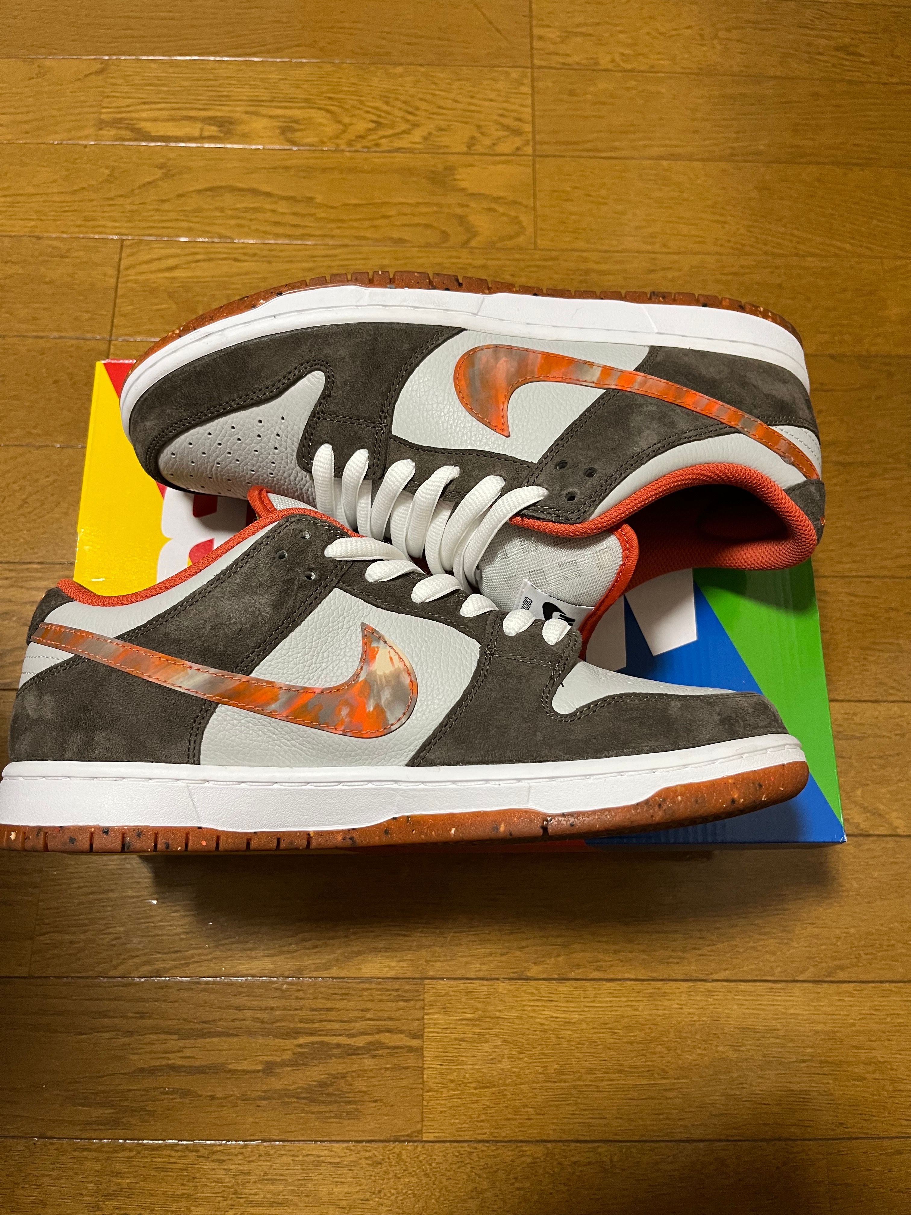 Crushed Skate Shop × Nike SB Dunk Low QS "Olive Grey/Mantra Orange"