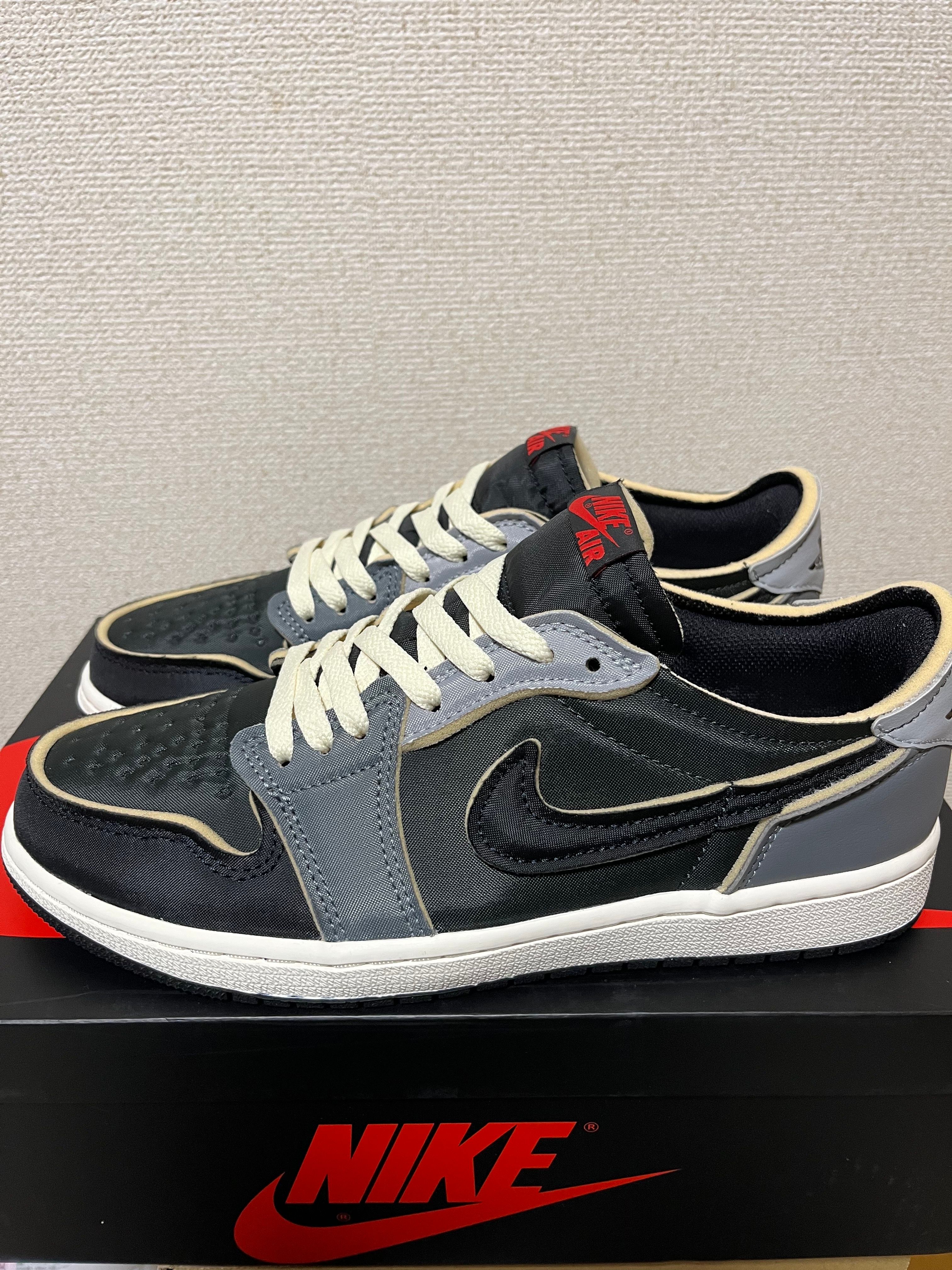 Nike Air Jordan 1 Low OG EX "Black and Smoke Grey"