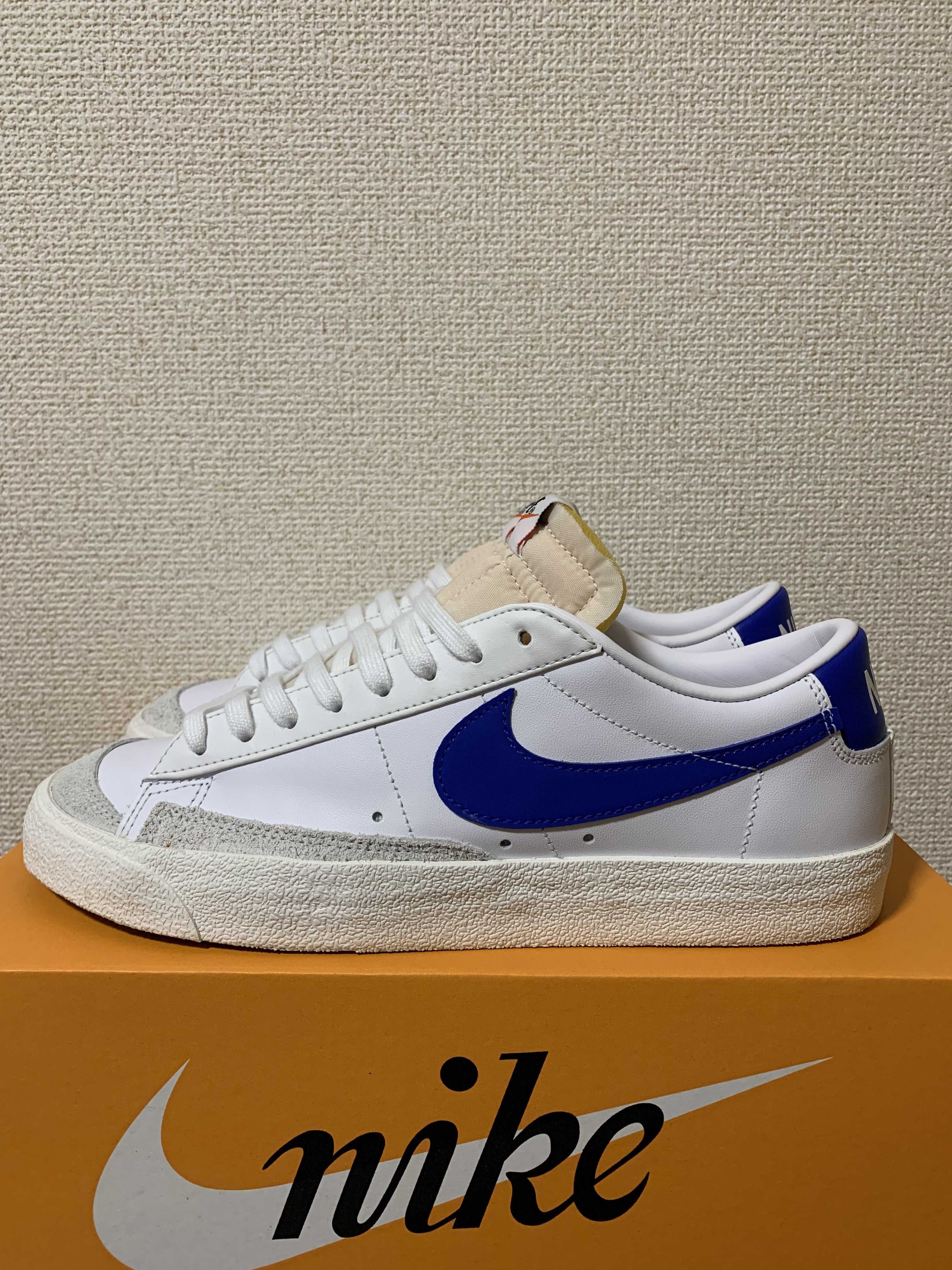 NIKE BLAZER LOW 77 VNTG "WHITE HYPER ROYAL"