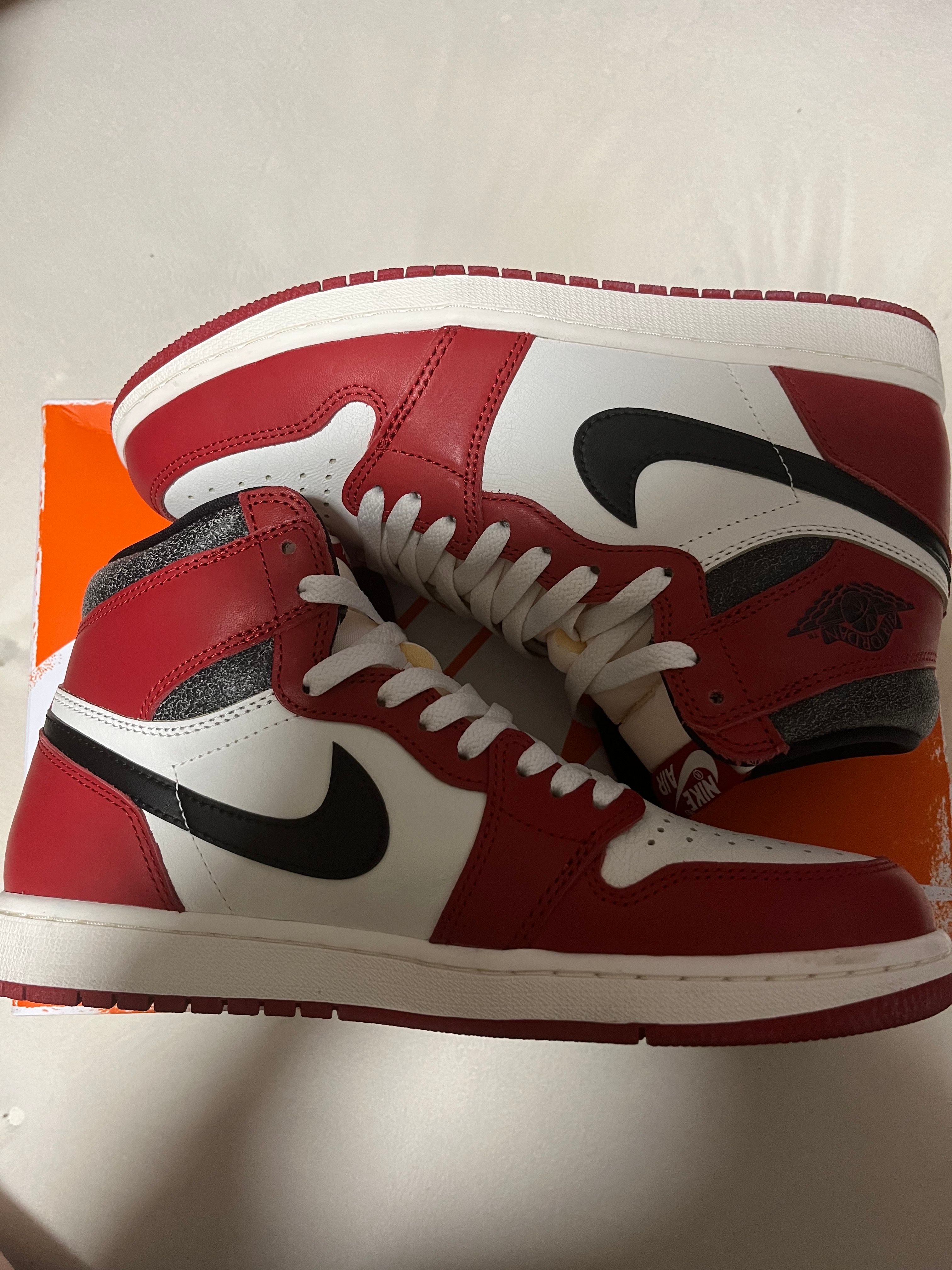Nike Air Jordan 1 High OG "Lost & Found/Chicago"