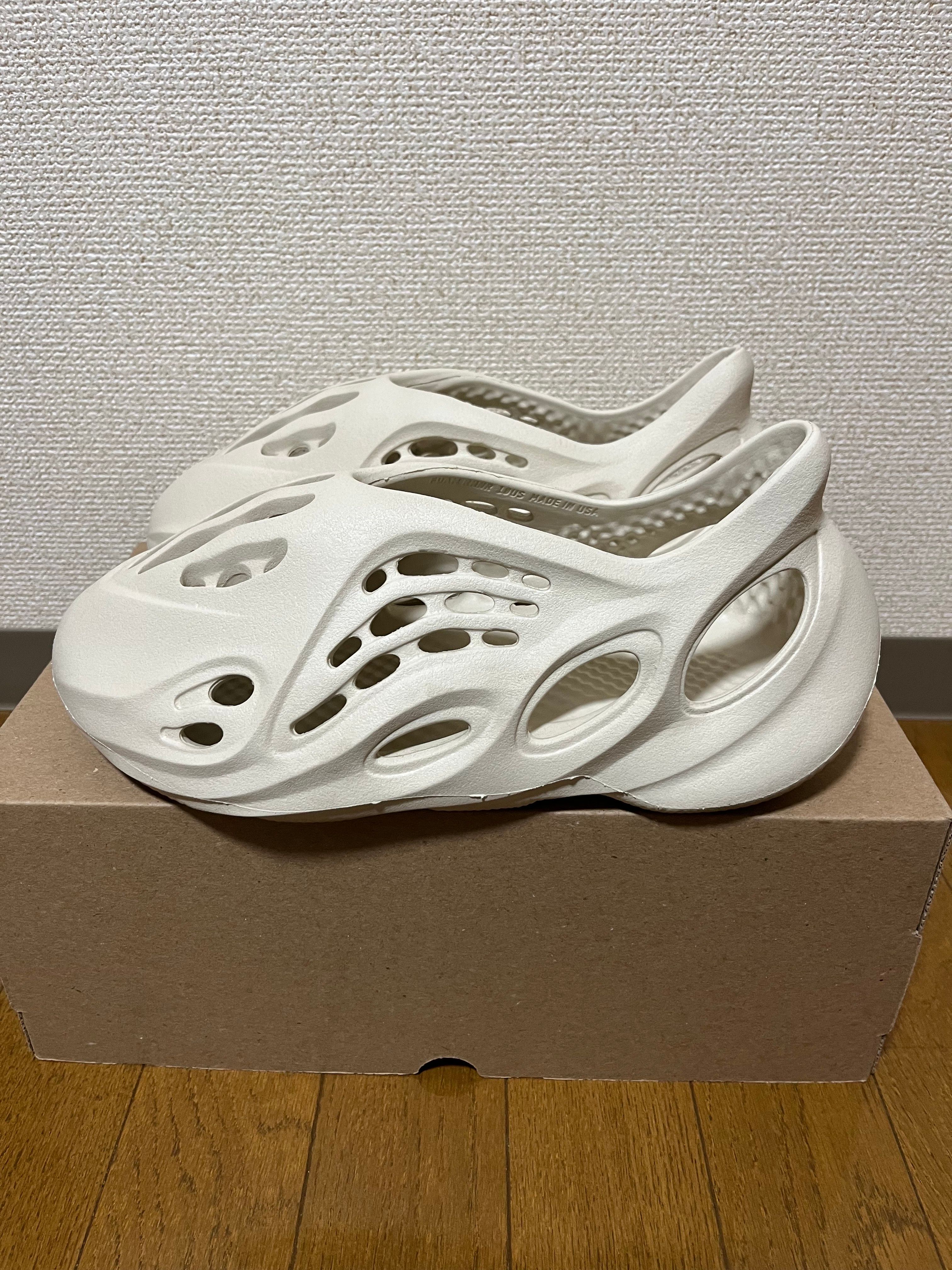 adidas YEEZY Foam Runner "Sand"