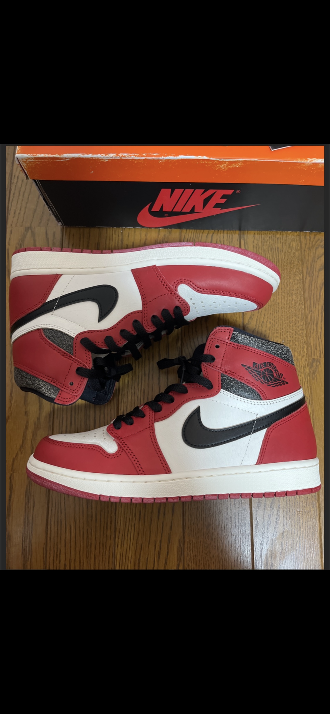 Nike Air Jordan 1 High OG "Lost & Found/Chicago"