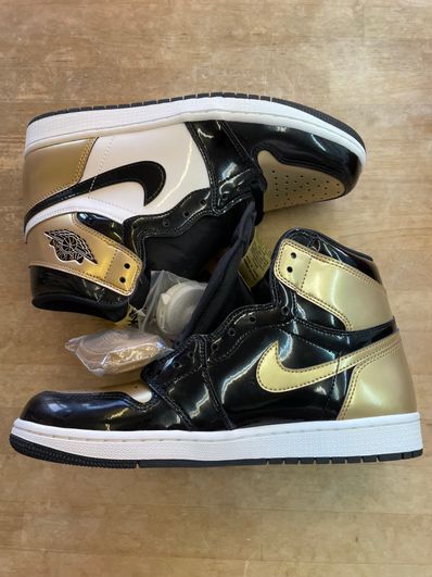 Nike Air Jordan 1 Retro High OG NRG "Gold Toe"
