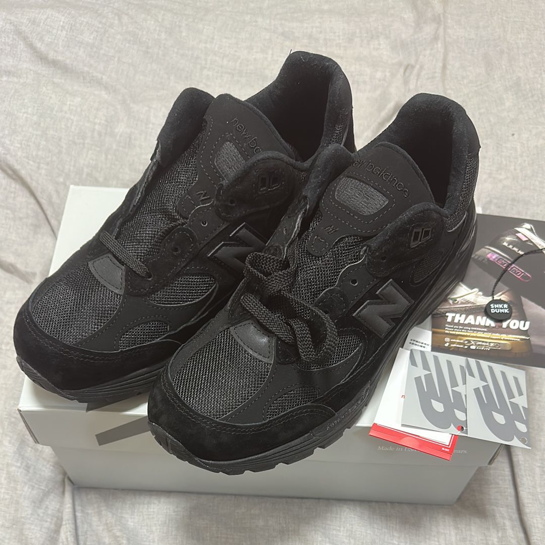 New Balance 992 "Triple Black" (2025)