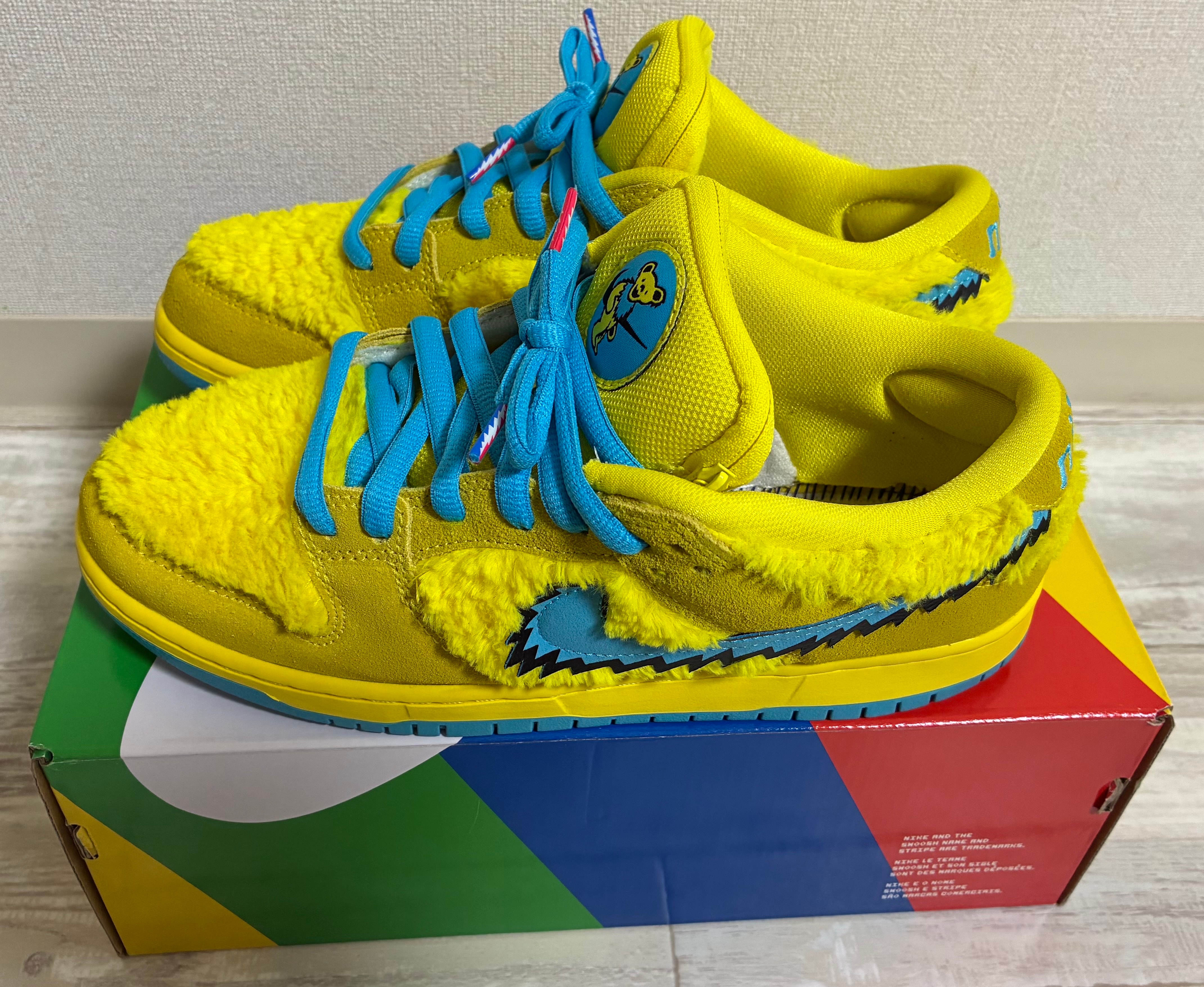 Grateful Dead × Nike SB Dunk Low "Yellow Bear"