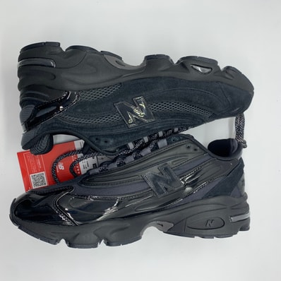 New Balance 1000 "Black" (BEAMS Exclusive)