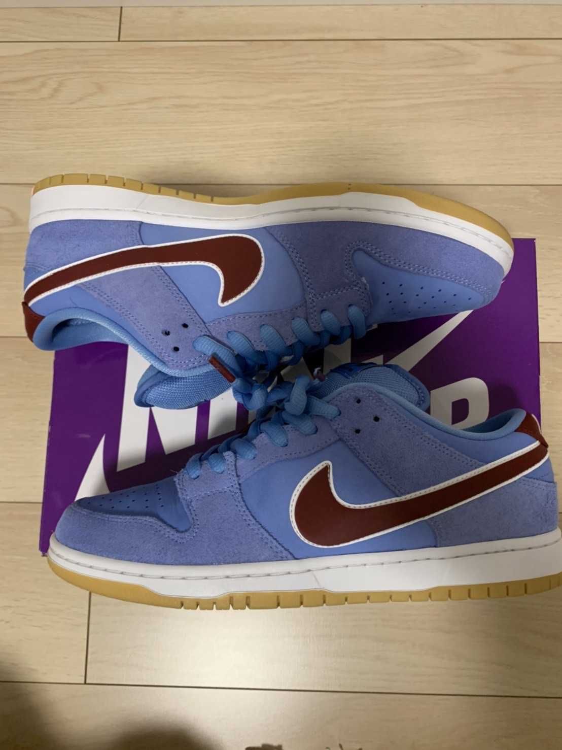 Nike SB Dunk Low Pro "Philadelphia Phillies/Valor Blue and Team Maroon"