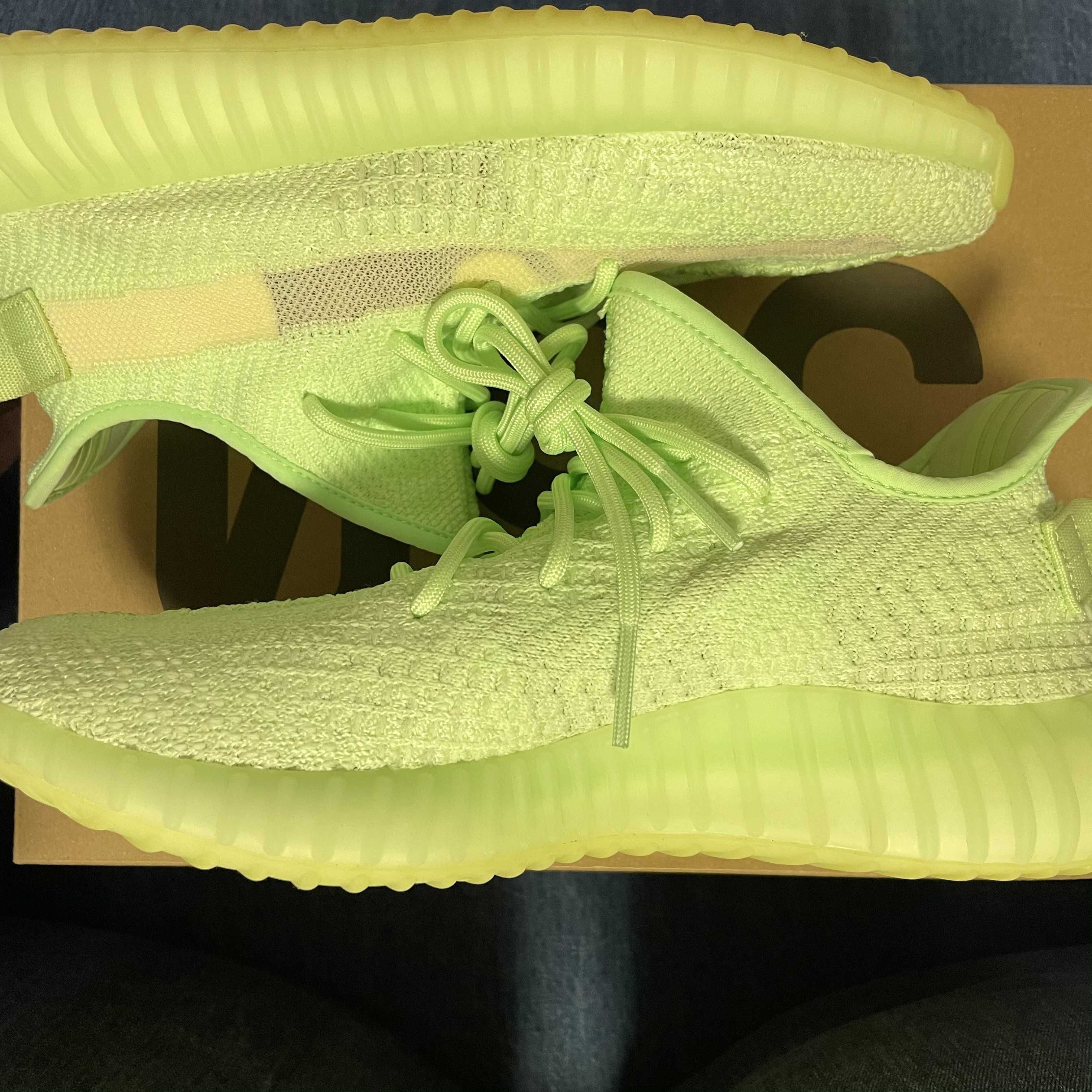ADIDAS YEEZY BOOST 350 V2 "GLOW IN THE DARK"