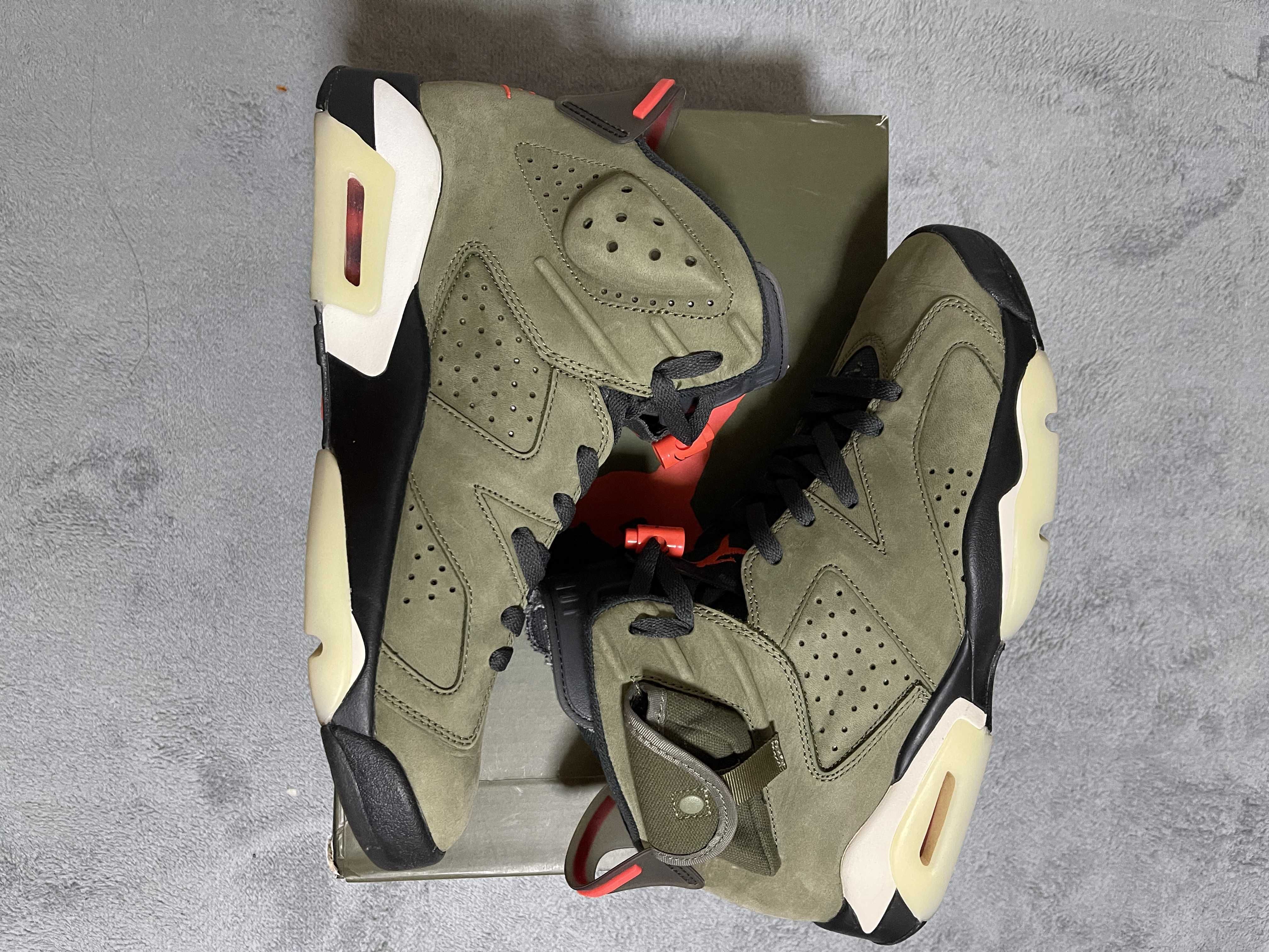 Travis Scott × Nike Air Jordan 6 Retro "Medium Olive"