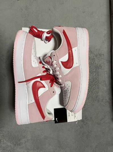 Nike Air Force 1 Low '07 "Valentine's Day"